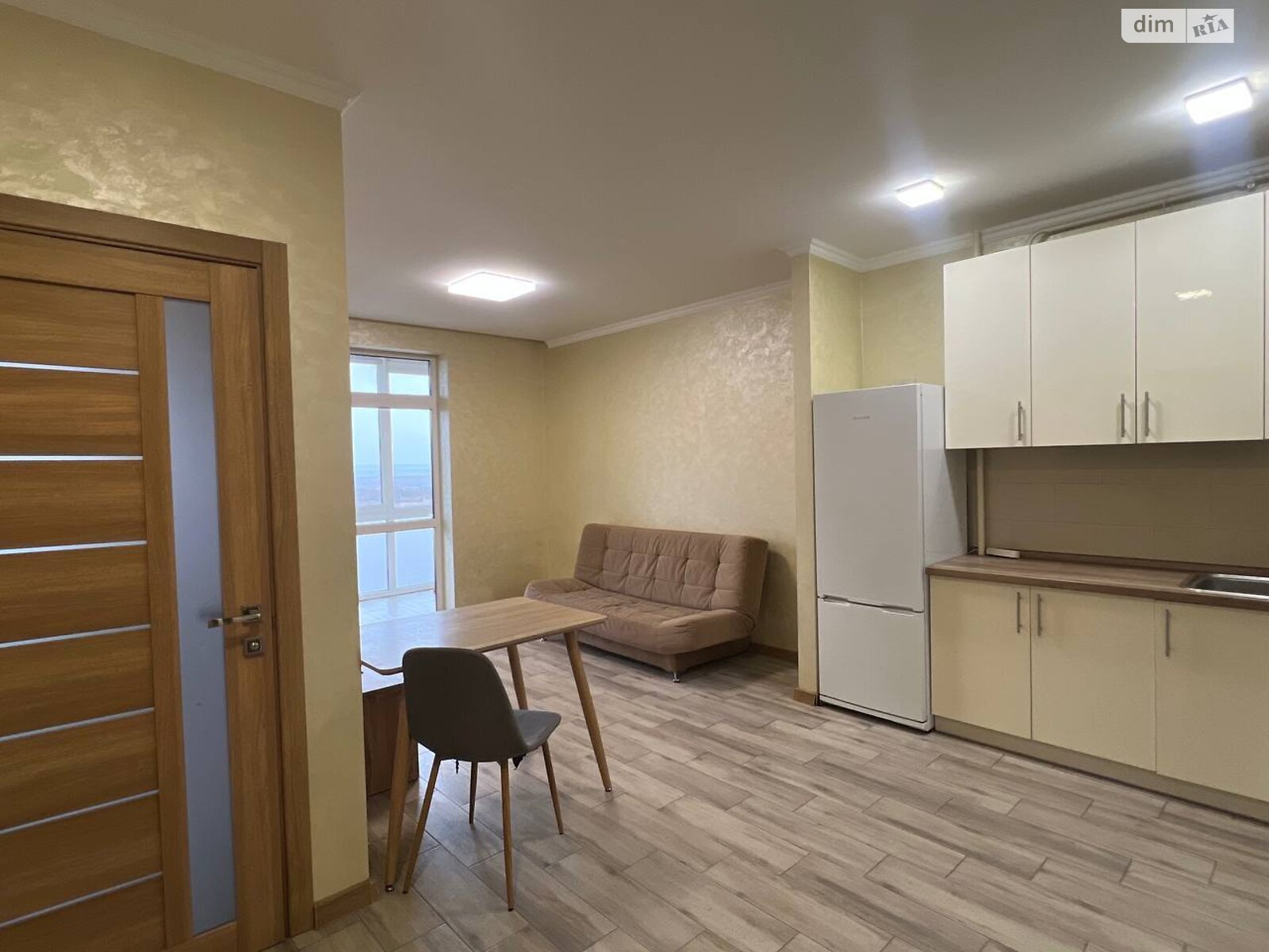 двокімнатна квартира в Рівному, район Південний, на вул. Студентська в довготривалу оренду помісячно фото 1 двокімнатна квартира в Рівному, район Південний, на вул. Студентська в довготривалу оренду помісячно фото 1