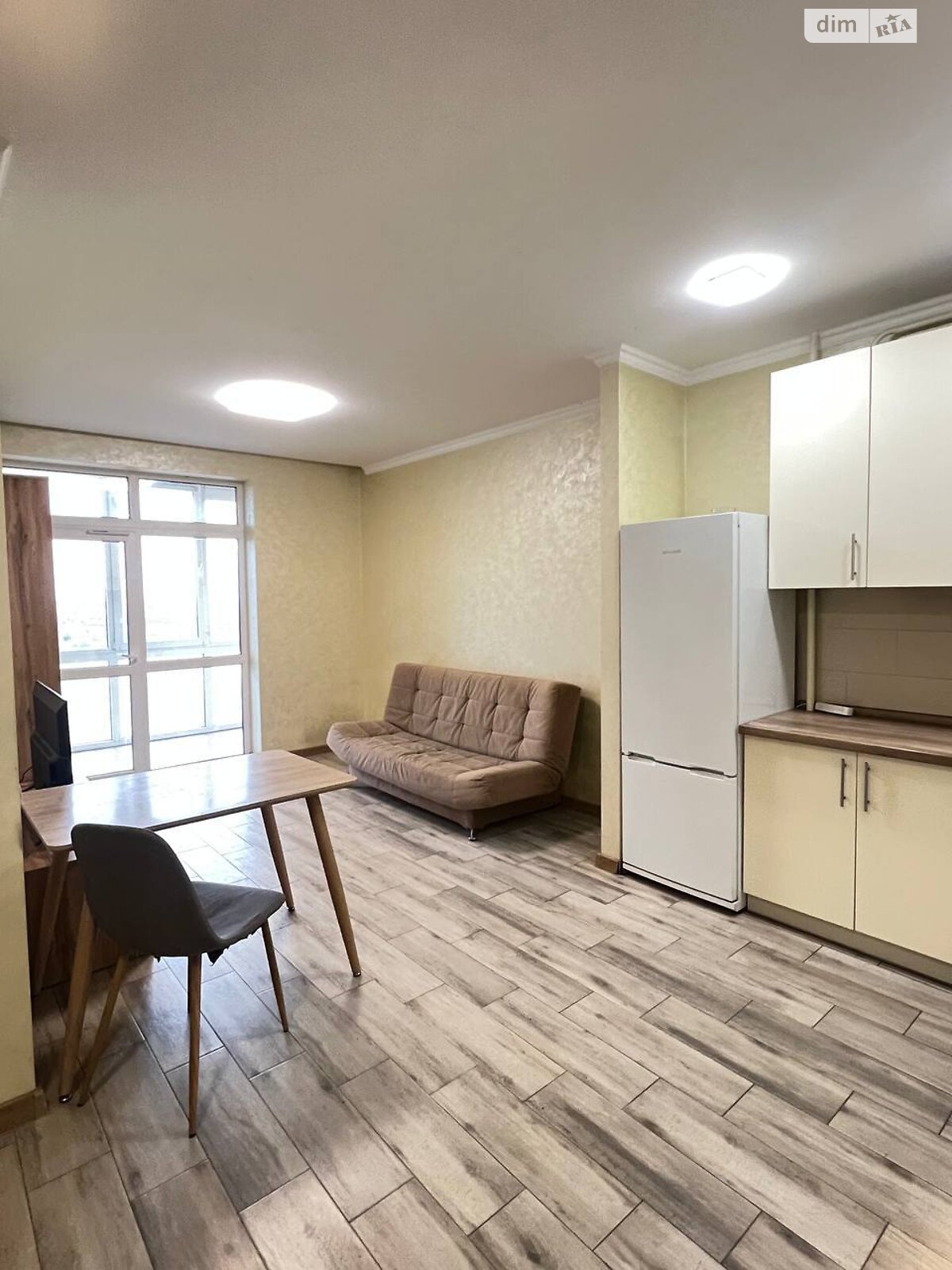 двокімнатна квартира в Рівному, район Південний, на вул. Студентська в довготривалу оренду помісячно фото 1 двокімнатна квартира в Рівному, район Південний, на вул. Студентська в довготривалу оренду помісячно фото 1