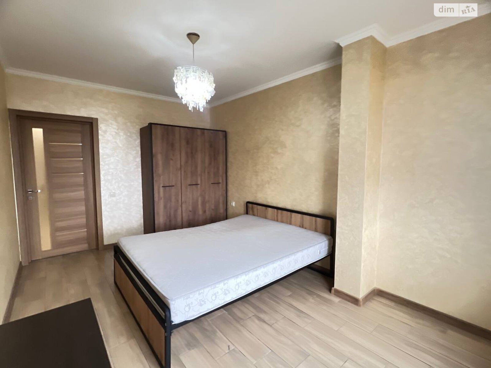 двокімнатна квартира в Рівному, район Південний, на вул. Студентська в довготривалу оренду помісячно фото 1 двокімнатна квартира в Рівному, район Південний, на вул. Студентська в довготривалу оренду помісячно фото 1