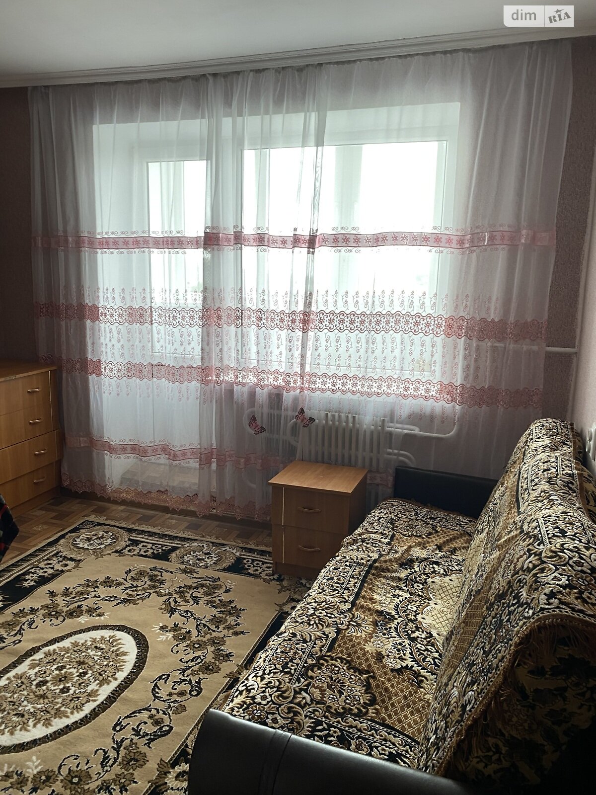 однокомнатная квартира в Ровно, район Ювилейный, на ул. Соборная в аренду на долгий срок помесячно фото 1 однокомнатная квартира в Ровно, район Ювилейный, на ул. Соборная в аренду на долгий срок помесячно фото 1