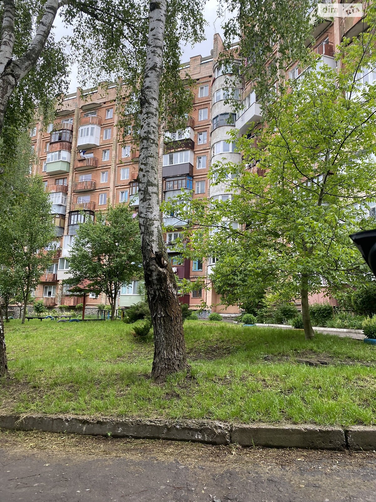 однокомнатная квартира в Ровно, район Ювилейный, на ул. Соборная в аренду на долгий срок помесячно фото 1 однокомнатная квартира в Ровно, район Ювилейный, на ул. Соборная в аренду на долгий срок помесячно фото 1