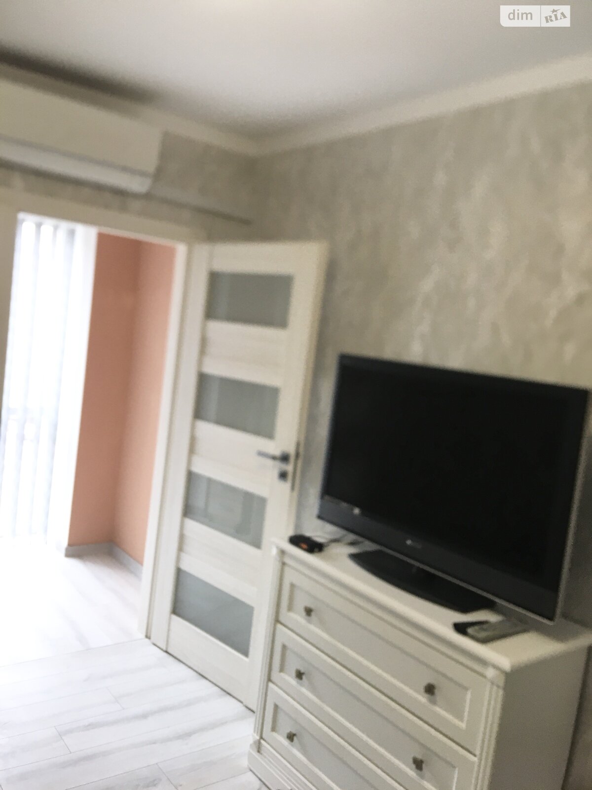 однокомнатная квартира в Ровно, район Ювилейный, на ул. Соборная 289 в аренду на долгий срок помесячно фото 1 однокомнатная квартира в Ровно, район Ювилейный, на ул. Соборная 289 в аренду на долгий срок помесячно фото 1