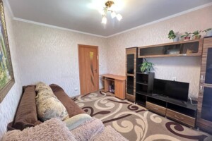 однокімнатна квартира в Рівному, район Ювілейний, на вул. Вербова в довготривалу оренду помісячно фото 2 однокімнатна квартира в Рівному, район Ювілейний, на вул. Вербова в довготривалу оренду помісячно фото 2