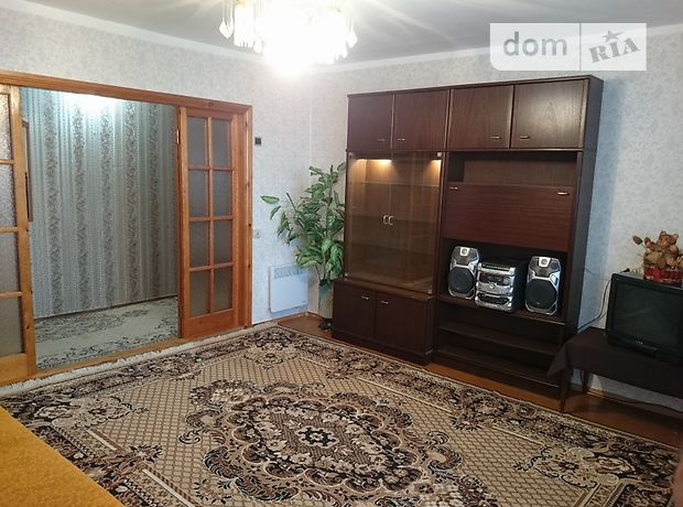 трехкомнатная квартира с мебелью в Симферополе, район Железнодорожный, на пер. Альпинистов 6/37, в аренду на долгий срок помесячно фото 1 трехкомнатная квартира с мебелью в Симферополе, район Железнодорожный, на пер. Альпинистов 6/37, в аренду на долгий срок помесячно фото 1