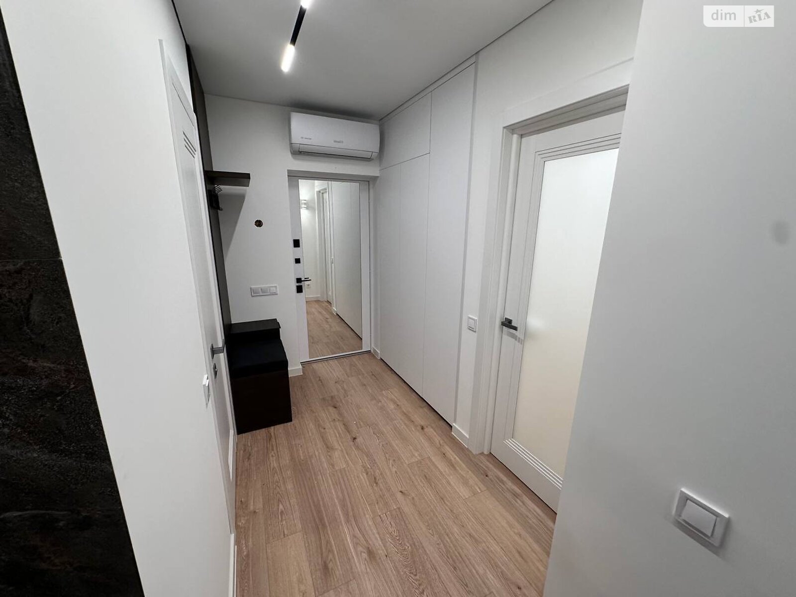 двокімнатна квартира в Слобожанському, на вул. Сімейна 6, кв. 22 в довготривалу оренду помісячно фото 1