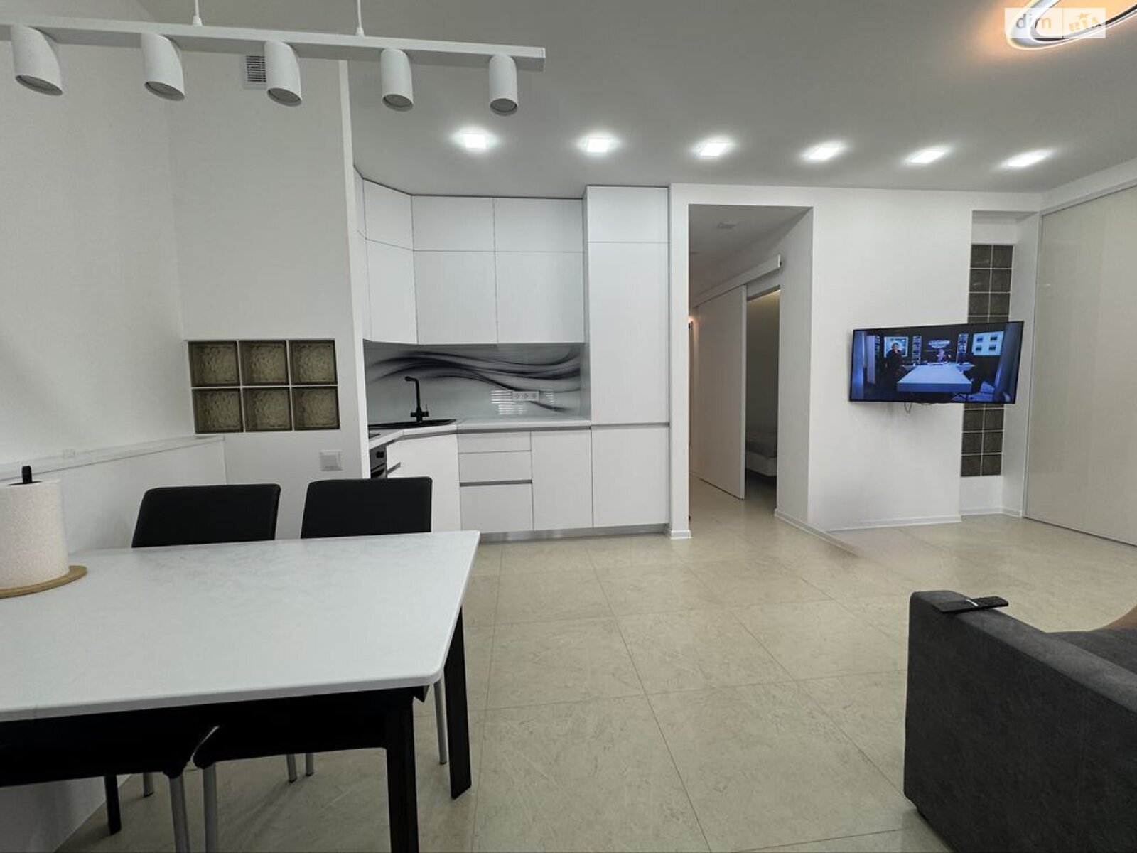 однокомнатная квартира в Слобожанском, на ул. Семейная 4 в аренду на долгий срок помесячно фото 1