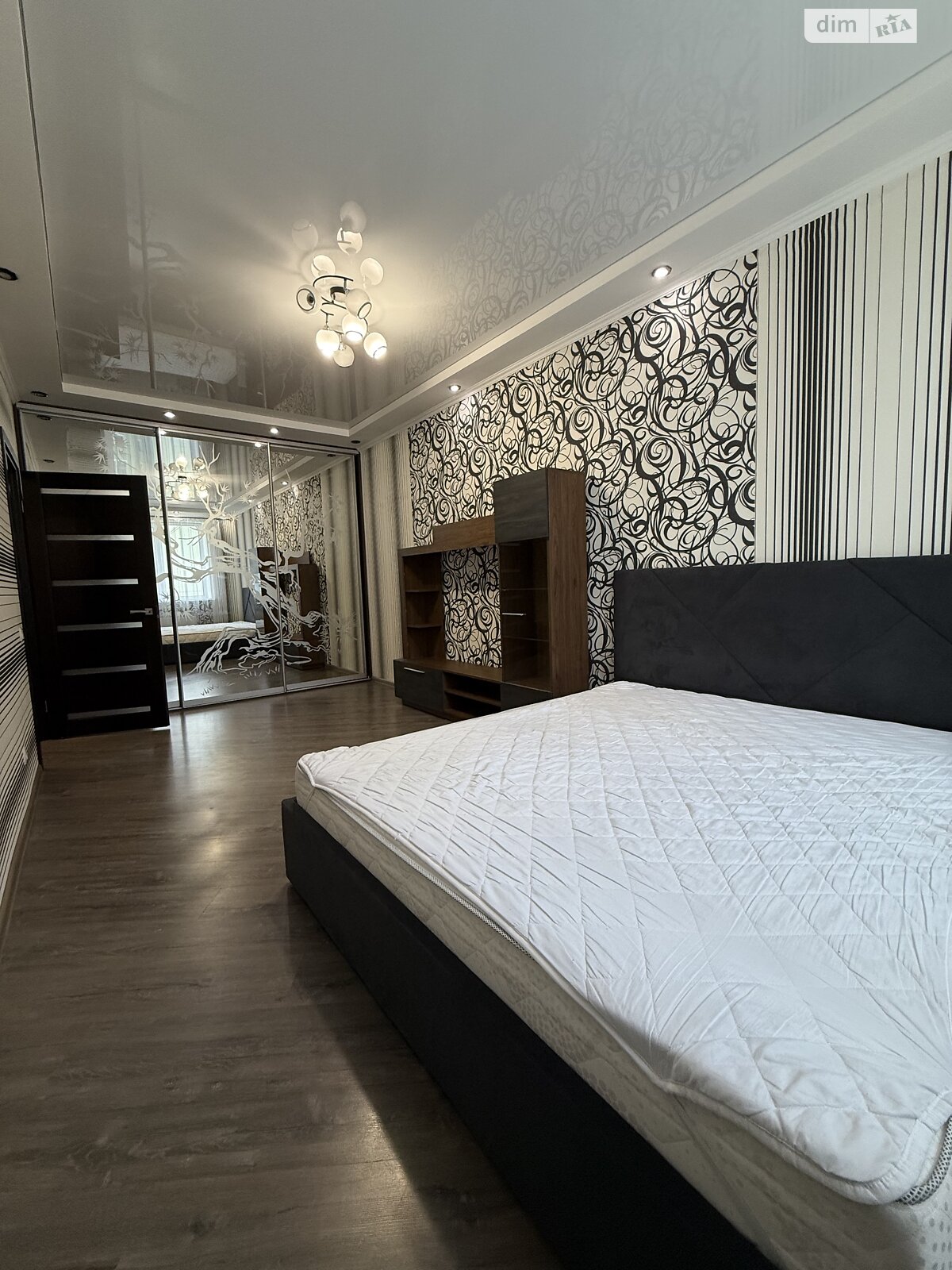 однокімнатна квартира в Софіївській Борщагівці, на вул. Боголюбова 10 в довготривалу оренду помісячно фото 1