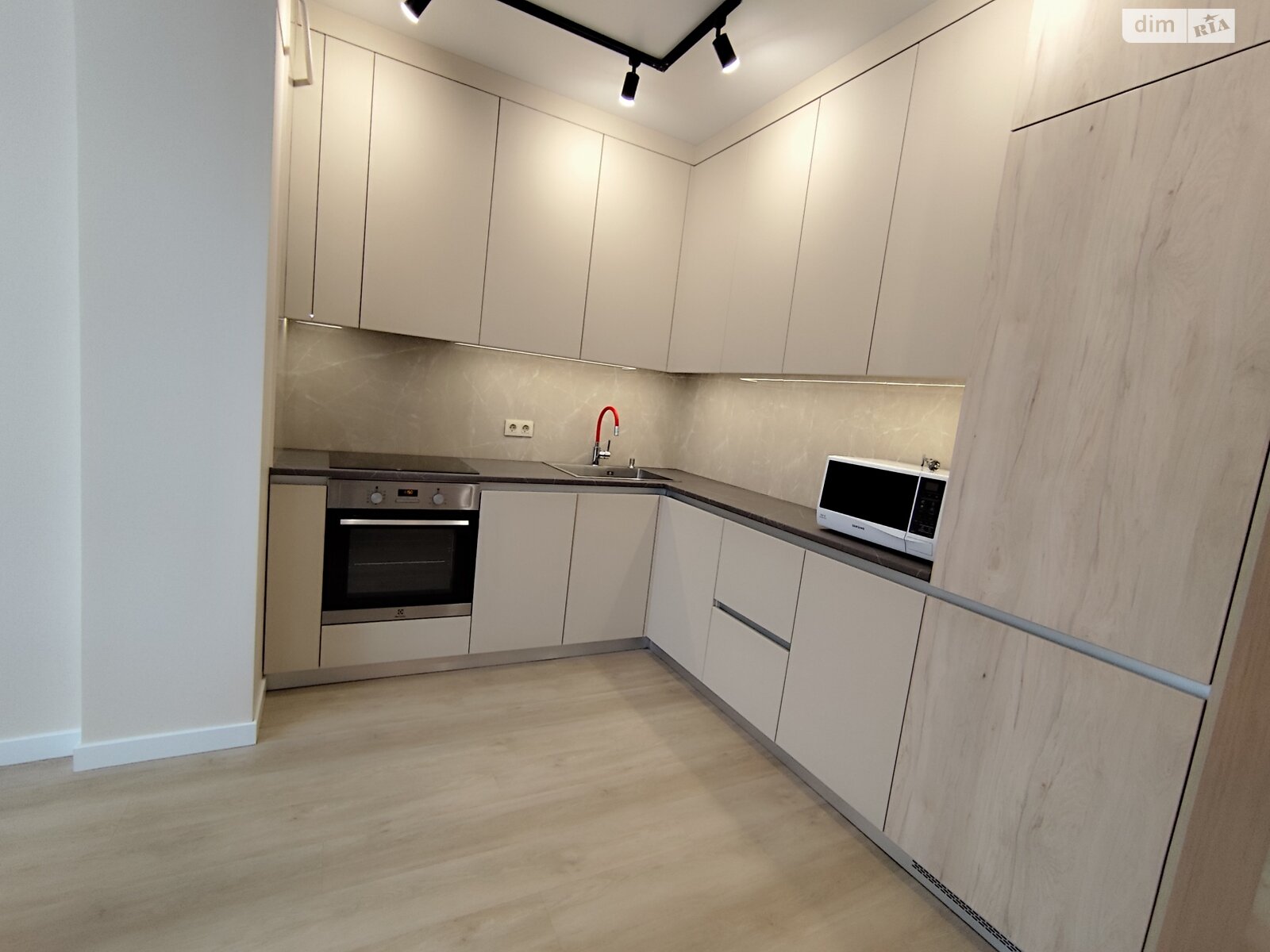 однокімнатна квартира в Софіївській Борщагівці, на просп. Мартинова 28 в довготривалу оренду помісячно фото 1