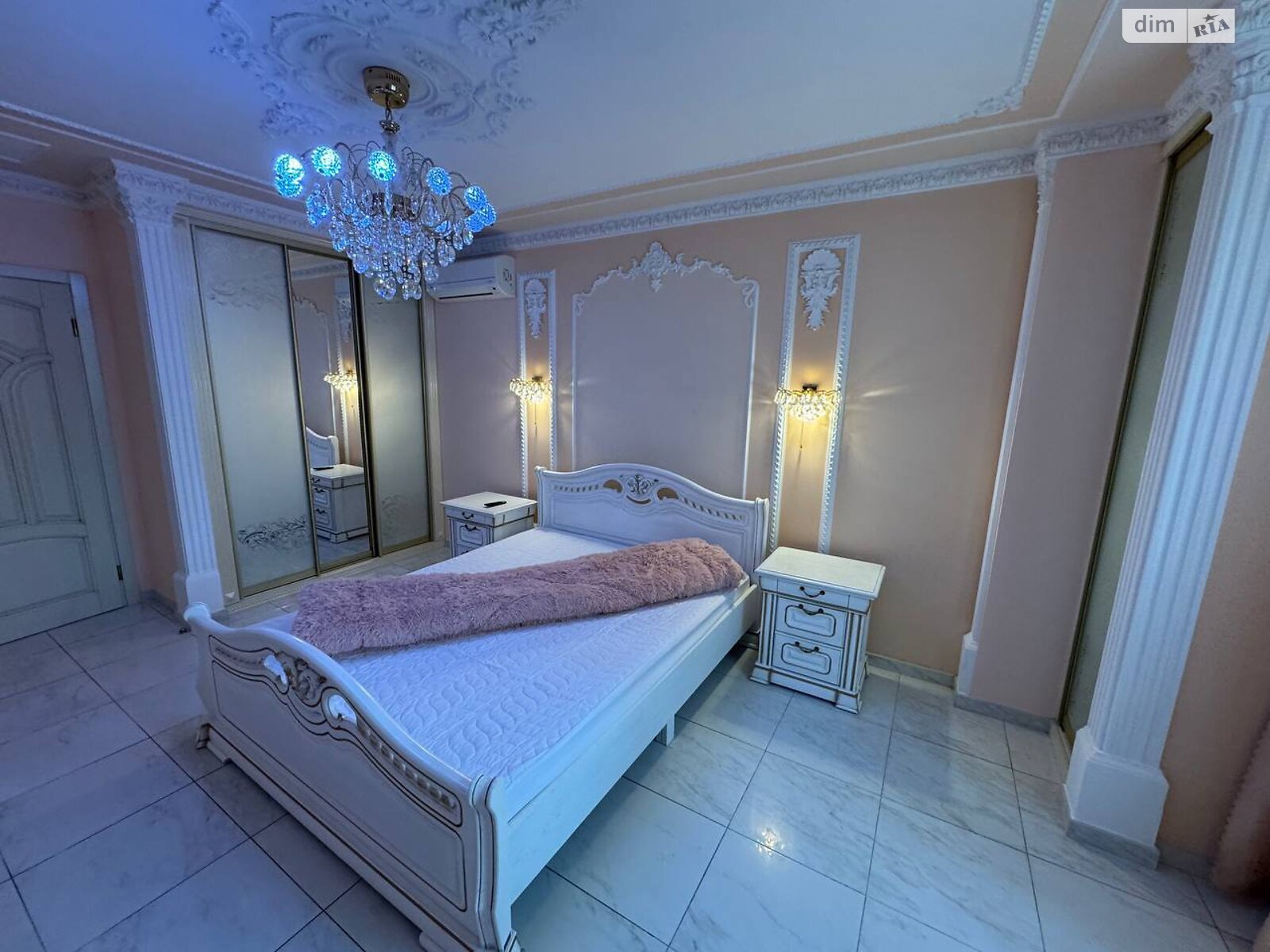 двухкомнатная квартира в Софиевской Борщаговке, на ул. Мира в аренду на долгий срок помесячно фото 1 двухкомнатная квартира в Софиевской Борщаговке, на ул. Мира в аренду на долгий срок помесячно фото 1