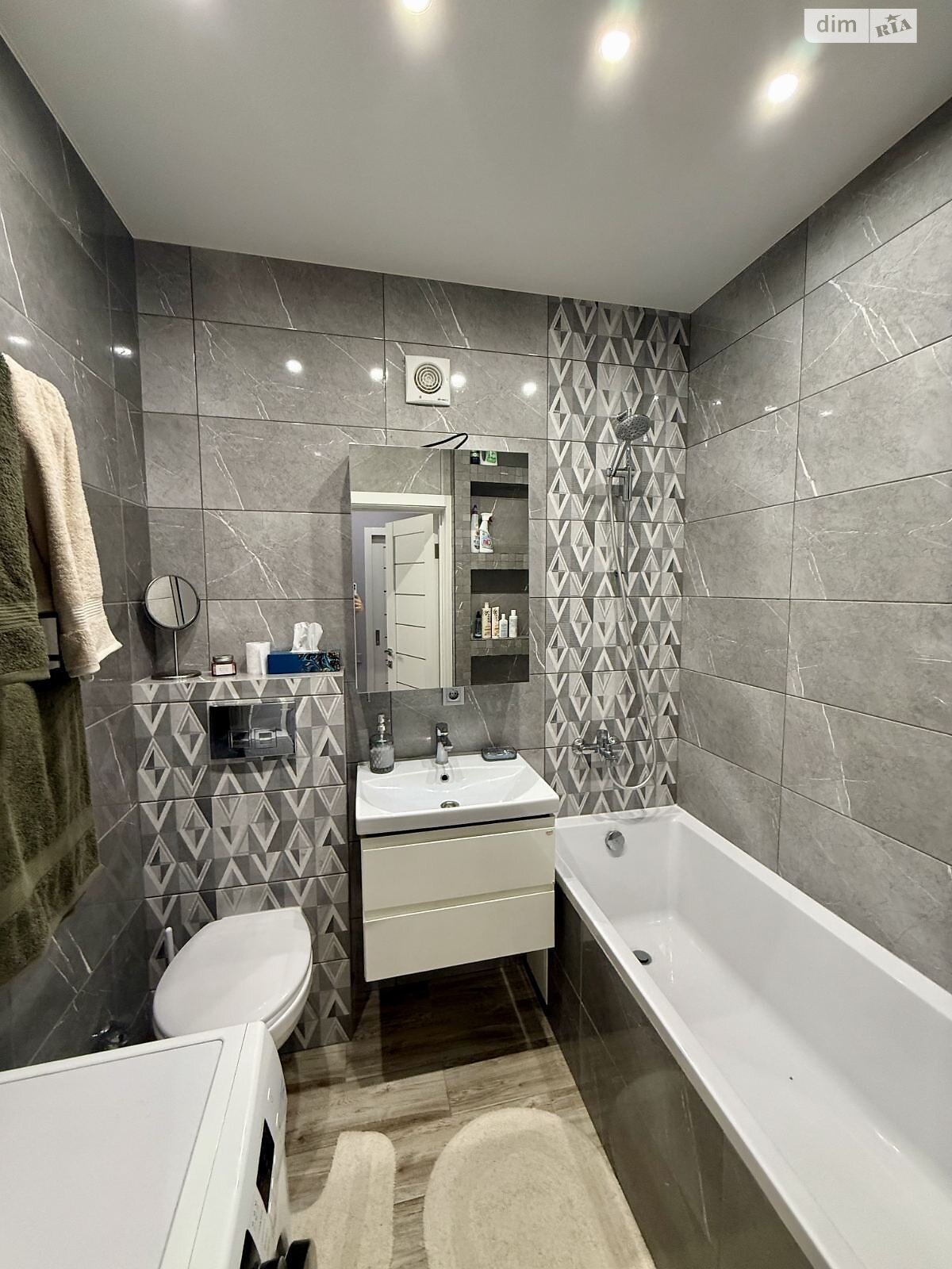 однокомнатная квартира в Софиевской Борщаговке, на ул. Соборная 105/6 в аренду на долгий срок помесячно фото 1 однокомнатная квартира в Софиевской Борщаговке, на ул. Соборная 105/6 в аренду на долгий срок помесячно фото 1