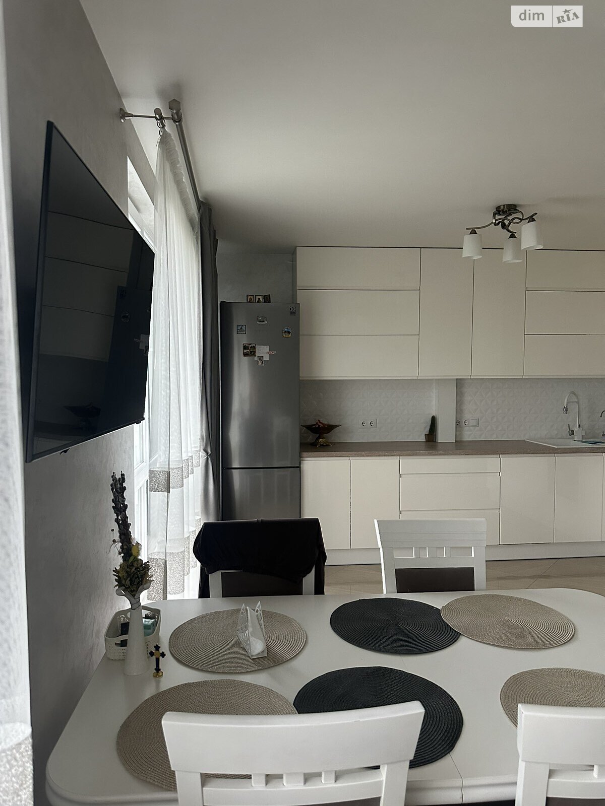 однокімнатна квартира в Солотвині, на вул. Кірова в довготривалу оренду помісячно фото 1