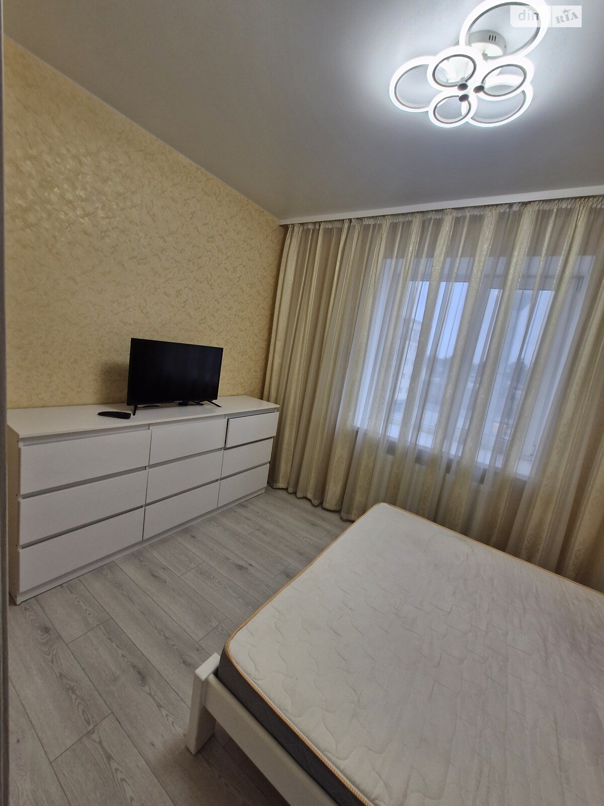 однокомнатная квартира в Стрижавке, на ул. Киевская 224 в аренду на долгий срок помесячно фото 1 однокомнатная квартира в Стрижавке, на ул. Киевская 224 в аренду на долгий срок помесячно фото 1