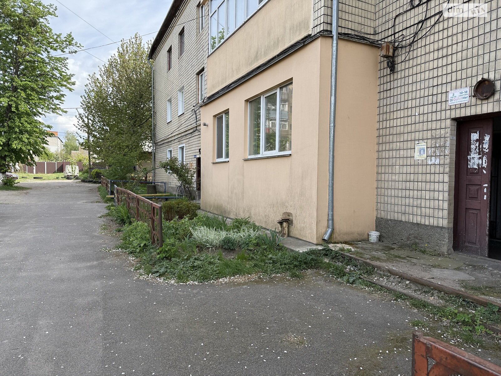 трехкомнатная квартира с ремонтом в Стрижавке, на 2-й пер. Киевский в аренду на долгий срок помесячно фото 1 трехкомнатная квартира с ремонтом в Стрижавке, на 2-й пер. Киевский в аренду на долгий срок помесячно фото 1