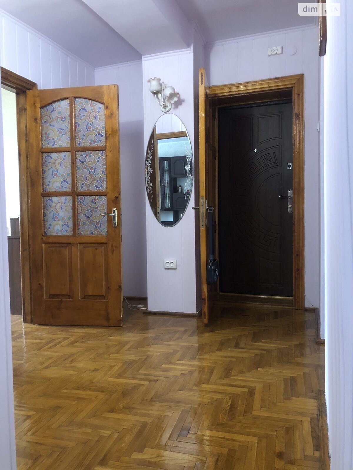 трехкомнатная квартира в Стрые, на ул. Галицкая 13 в аренду на долгий срок помесячно фото 1 трехкомнатная квартира в Стрые, на ул. Галицкая 13 в аренду на долгий срок помесячно фото 1