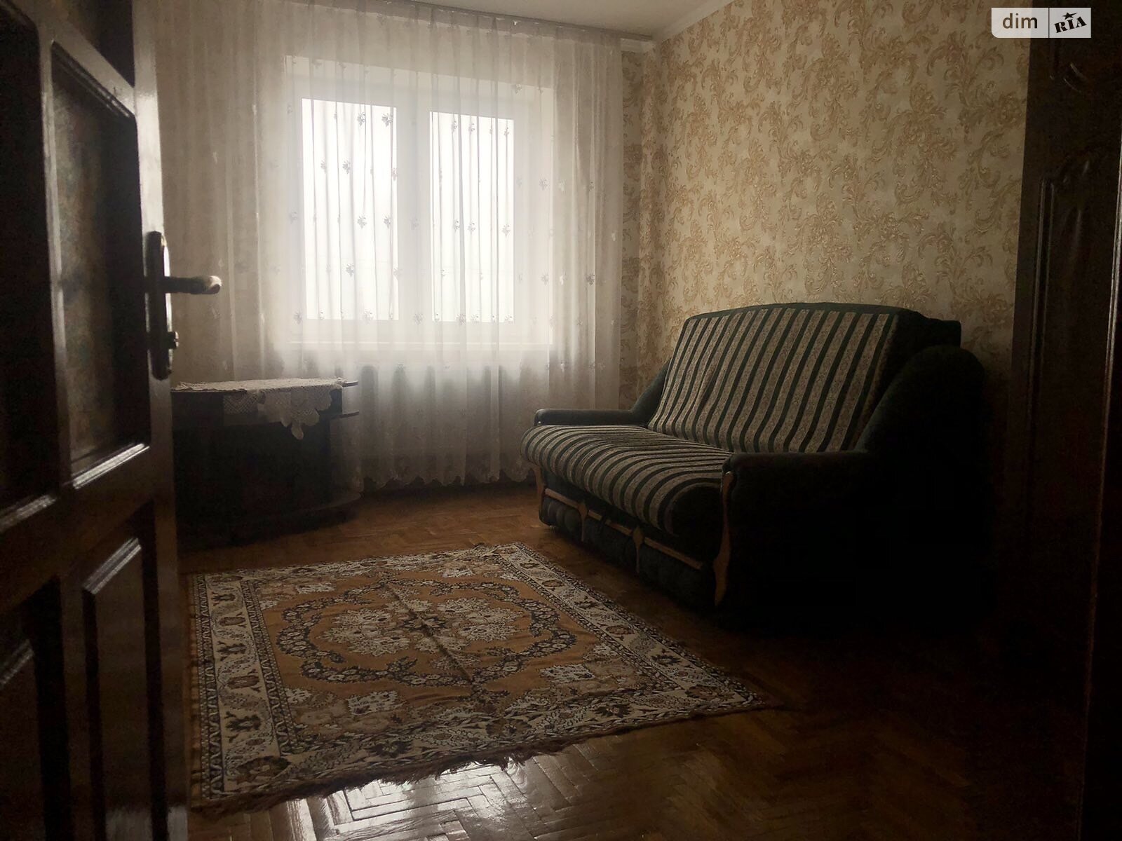 трехкомнатная квартира в Стрые, на ул. Галицкая 13 в аренду на долгий срок помесячно фото 1 трехкомнатная квартира в Стрые, на ул. Галицкая 13 в аренду на долгий срок помесячно фото 1