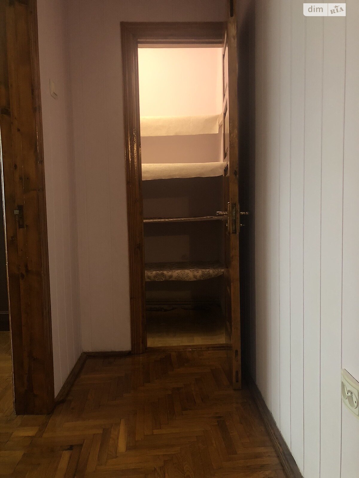 трехкомнатная квартира в Стрые, на ул. Галицкая 13 в аренду на долгий срок помесячно фото 1 трехкомнатная квартира в Стрые, на ул. Галицкая 13 в аренду на долгий срок помесячно фото 1