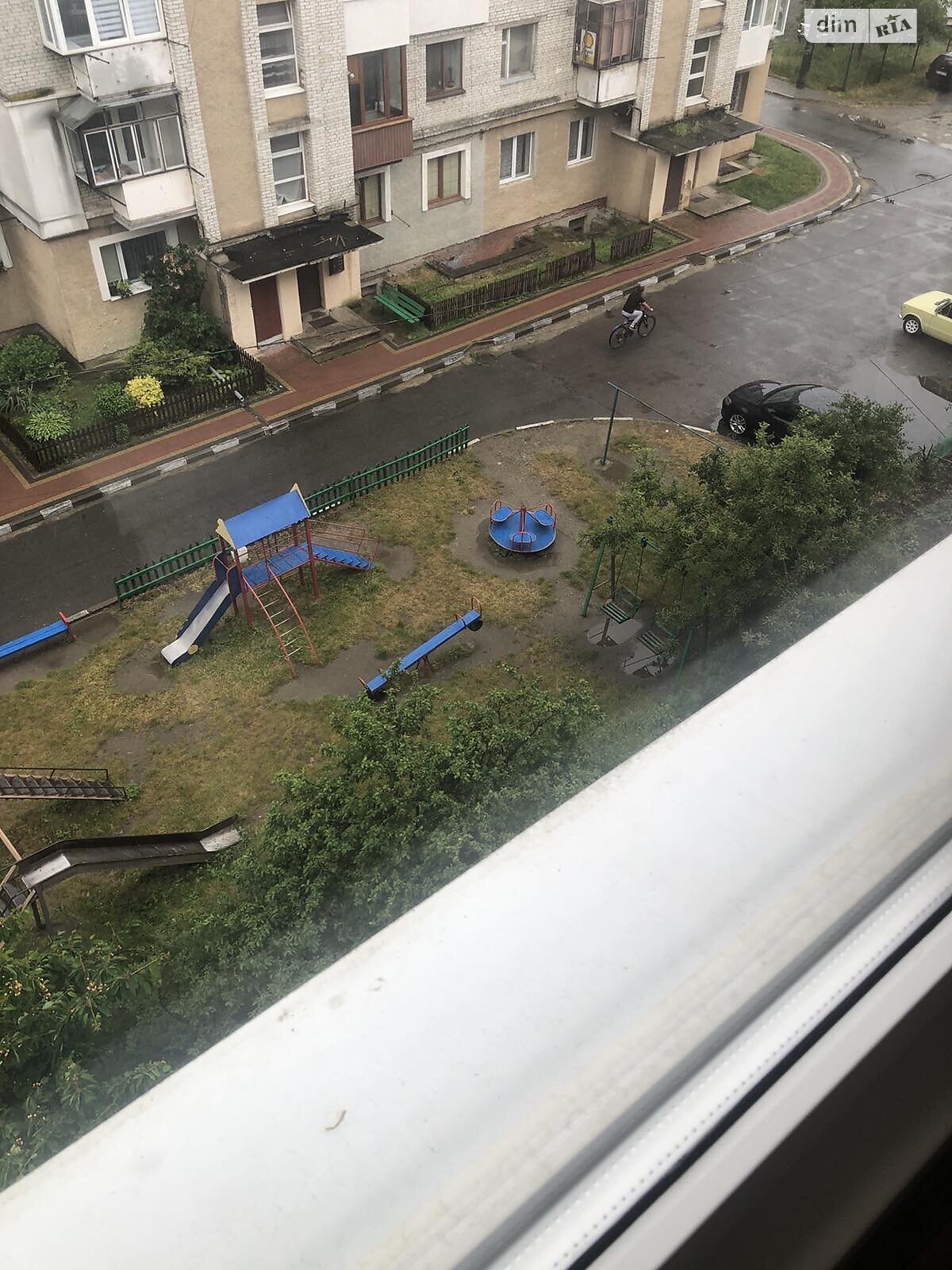 трехкомнатная квартира в Стрые, на ул. Галицкая 13 в аренду на долгий срок помесячно фото 1 трехкомнатная квартира в Стрые, на ул. Галицкая 13 в аренду на долгий срок помесячно фото 1