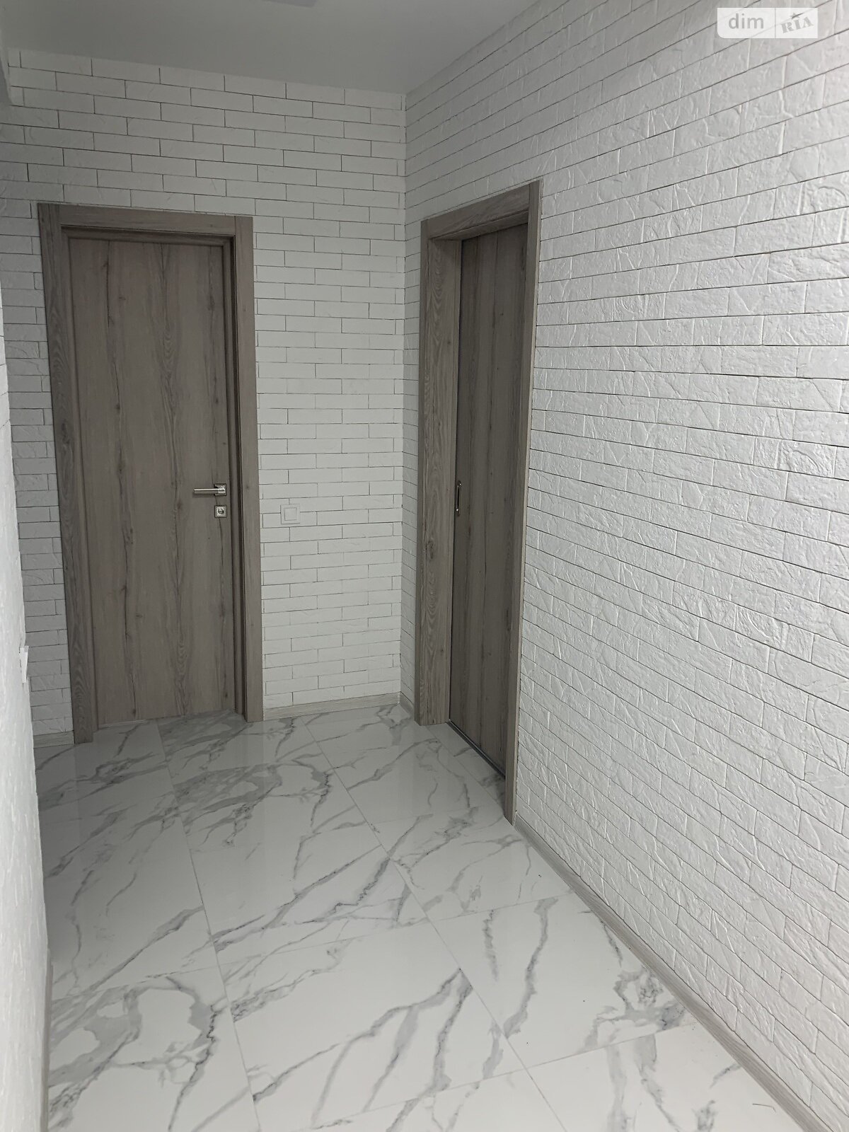 двухкомнатная квартира в Стрые, район Ланы Верхние, на ул. 1-го Ноября 17, кв. 5 в аренду на долгий срок помесячно фото 1 двухкомнатная квартира в Стрые, район Ланы Верхние, на ул. 1-го Ноября 17, кв. 5 в аренду на долгий срок помесячно фото 1