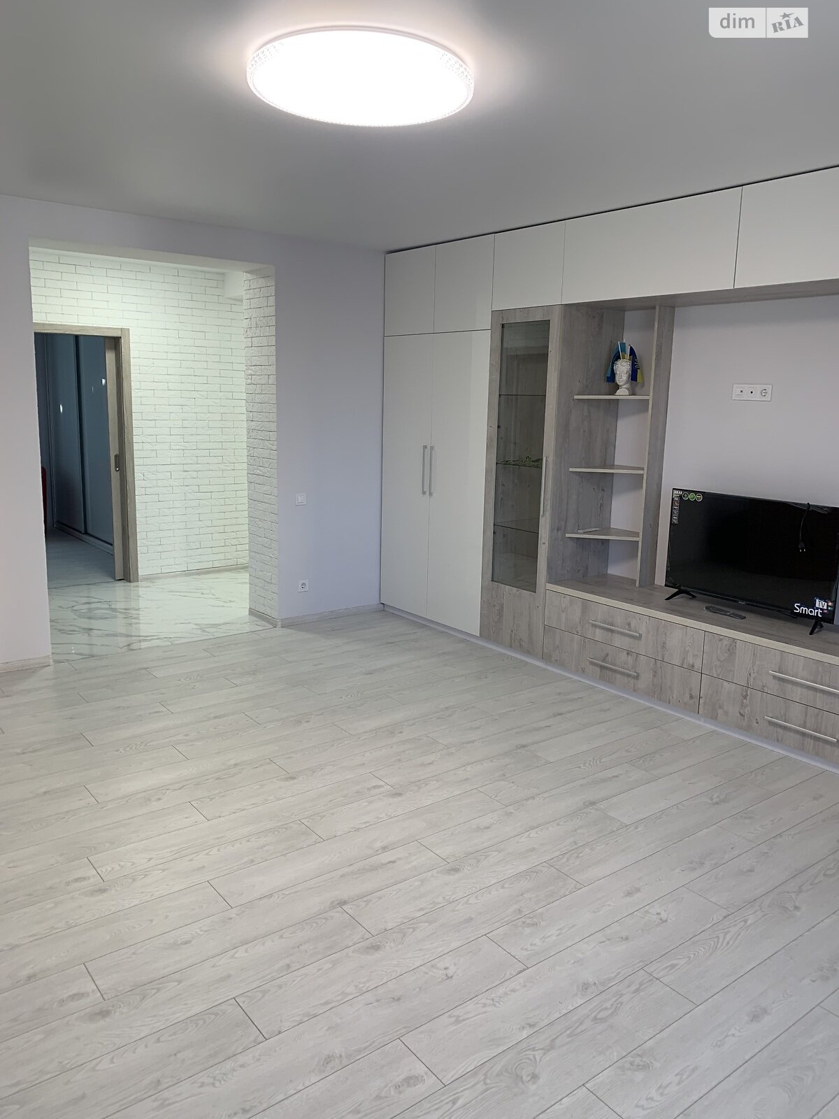 двухкомнатная квартира в Стрые, район Ланы Верхние, на ул. 1-го Ноября 17, кв. 5 в аренду на долгий срок помесячно фото 1 двухкомнатная квартира в Стрые, район Ланы Верхние, на ул. 1-го Ноября 17, кв. 5 в аренду на долгий срок помесячно фото 1