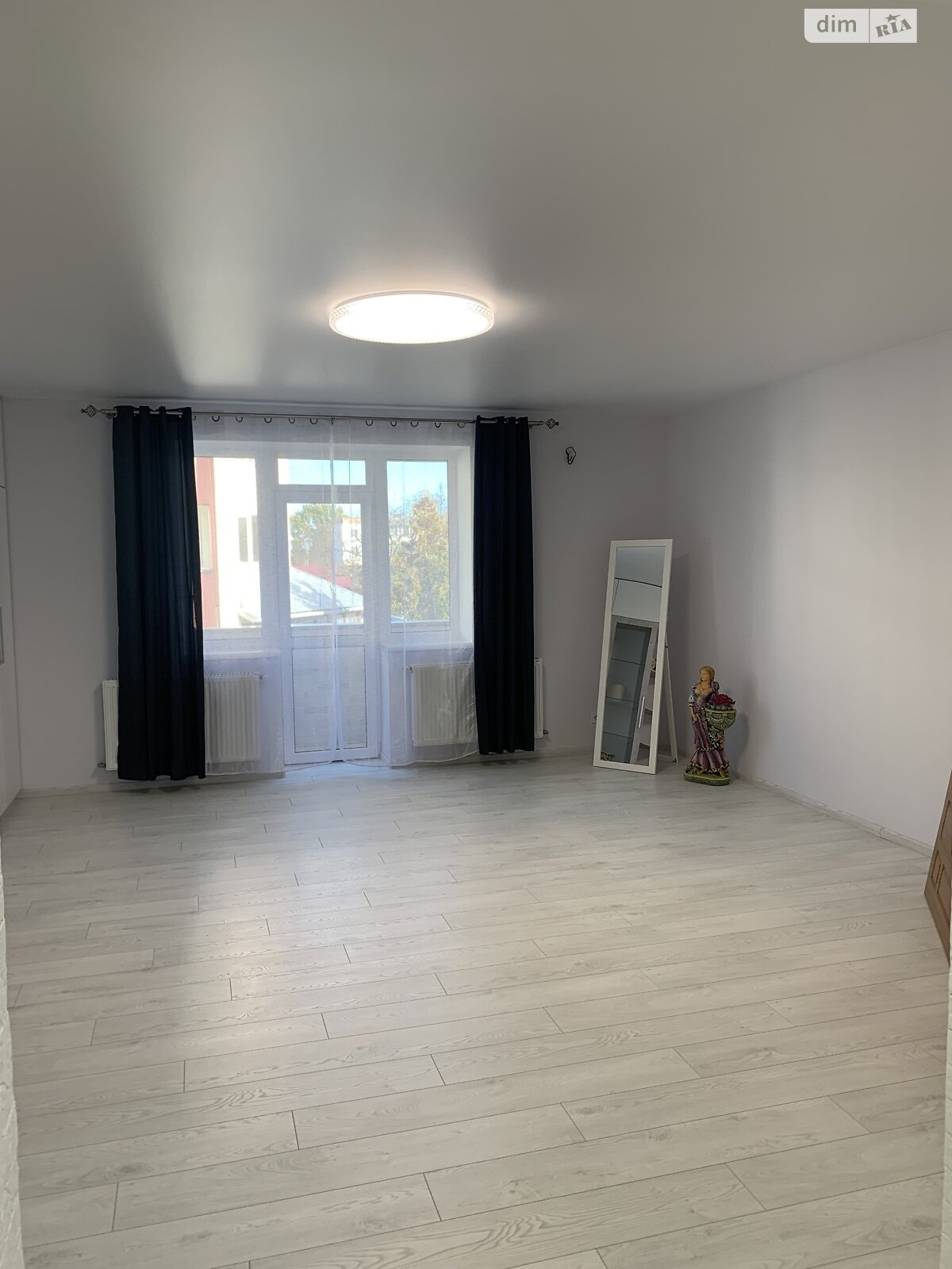 двухкомнатная квартира в Стрые, район Ланы Верхние, на ул. 1-го Ноября 17, кв. 5 в аренду на долгий срок помесячно фото 1 двухкомнатная квартира в Стрые, район Ланы Верхние, на ул. 1-го Ноября 17, кв. 5 в аренду на долгий срок помесячно фото 1