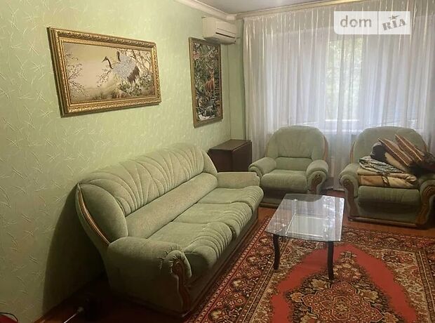 трикімнатна квартира в Сумах, район 12-й мікрорайон, на вул. Героїв Крут в довготривалу оренду помісячно фото 1 трикімнатна квартира в Сумах, район 12-й мікрорайон, на вул. Героїв Крут в довготривалу оренду помісячно фото 1