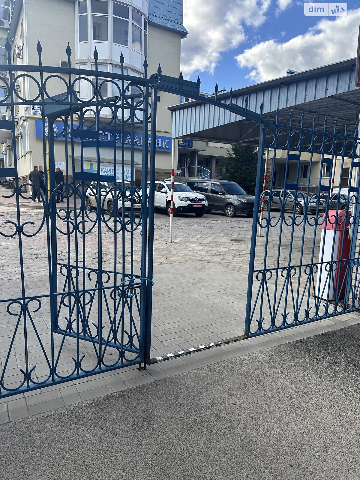 двухкомнатная квартира в Сумах, район Ковпаковский, на ул. Вячеслава Черновола 60/1 в аренду на долгий срок помесячно фото 1 двухкомнатная квартира в Сумах, район Ковпаковский, на ул. Вячеслава Черновола 60/1 в аренду на долгий срок помесячно фото 1