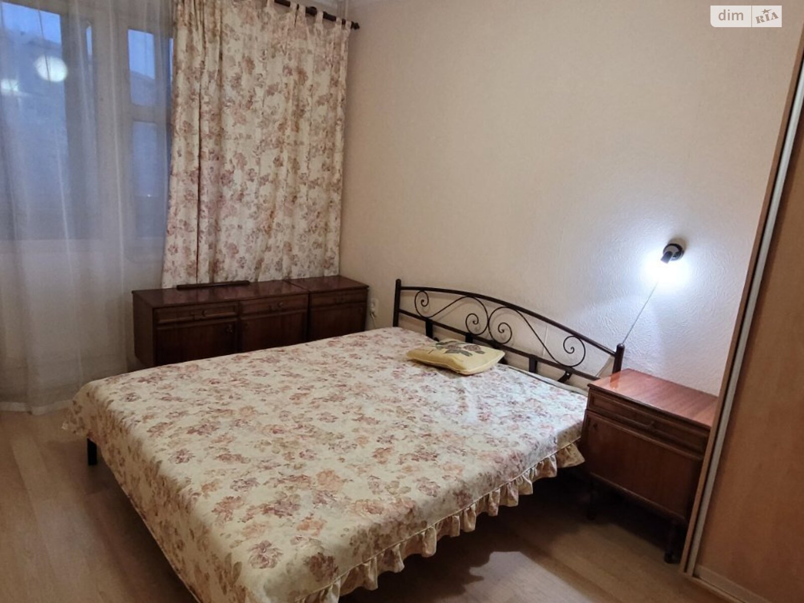 трехкомнатная квартира в Сумах, район Заречный, на просп. Михаила Лушпы 49 в аренду на долгий срок помесячно фото 1