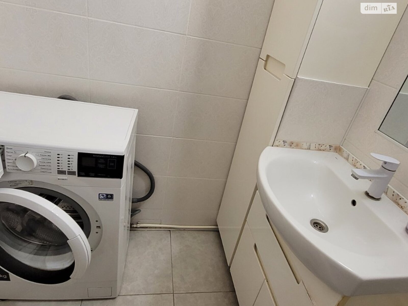 трехкомнатная квартира в Сумах, район Заречный, на просп. Михаила Лушпы 49 в аренду на долгий срок помесячно фото 1