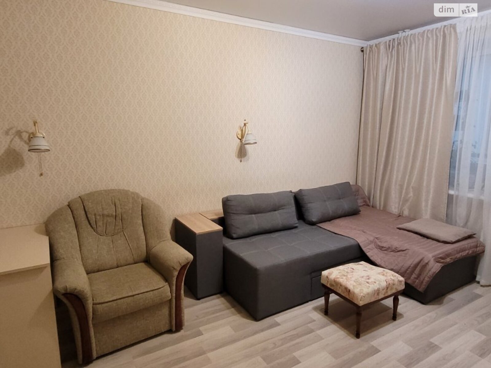 трехкомнатная квартира в Сумах, район Заречный, на просп. Михаила Лушпы 49 в аренду на долгий срок помесячно фото 1