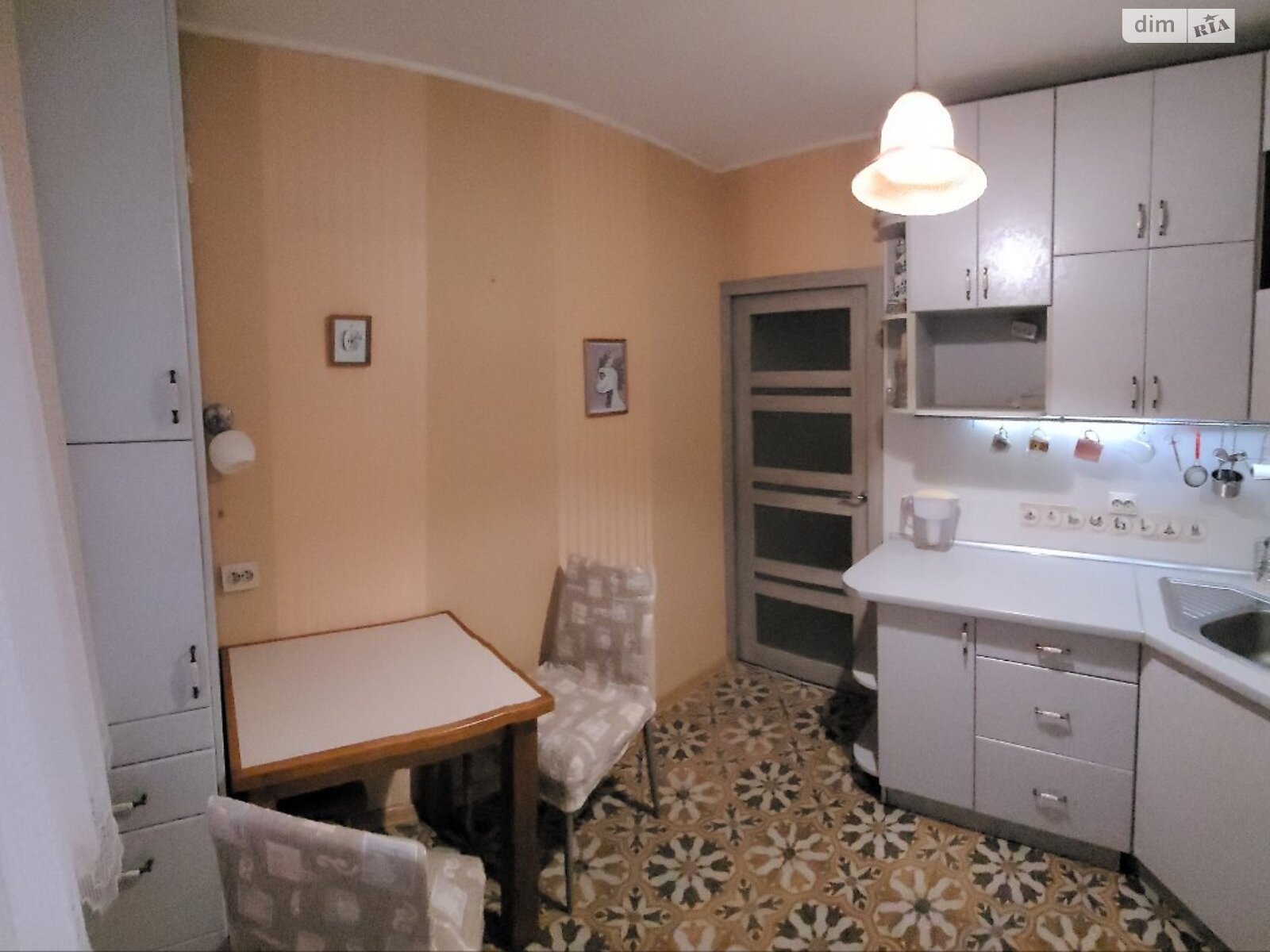 трехкомнатная квартира в Сумах, район Заречный, на просп. Михаила Лушпы 49 в аренду на долгий срок помесячно фото 1