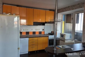 трехкомнатная квартира в Сумах, район Заречный, на ул. Вооруженных сил Украины 41А в аренду на долгий срок помесячно фото 2