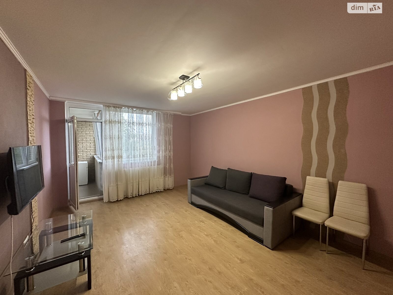 двокімнатна квартира з ремонтом в Тернополі, район Аляска, на вул. Овочева в довготривалу оренду помісячно фото 1 двокімнатна квартира з ремонтом в Тернополі, район Аляска, на вул. Овочева в довготривалу оренду помісячно фото 1