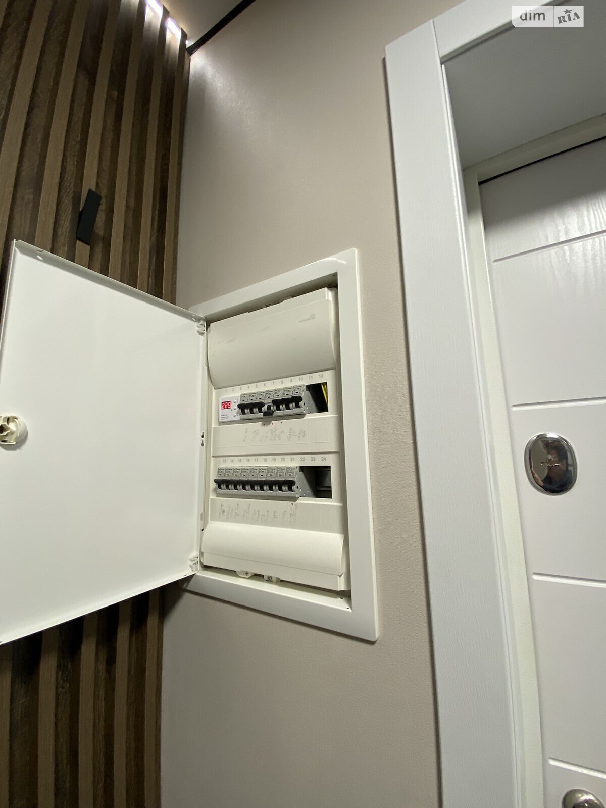 двокімнатна квартира з меблями в Тернополі, район Аляска, на вул. Володимира Великого в довготривалу оренду помісячно фото 1