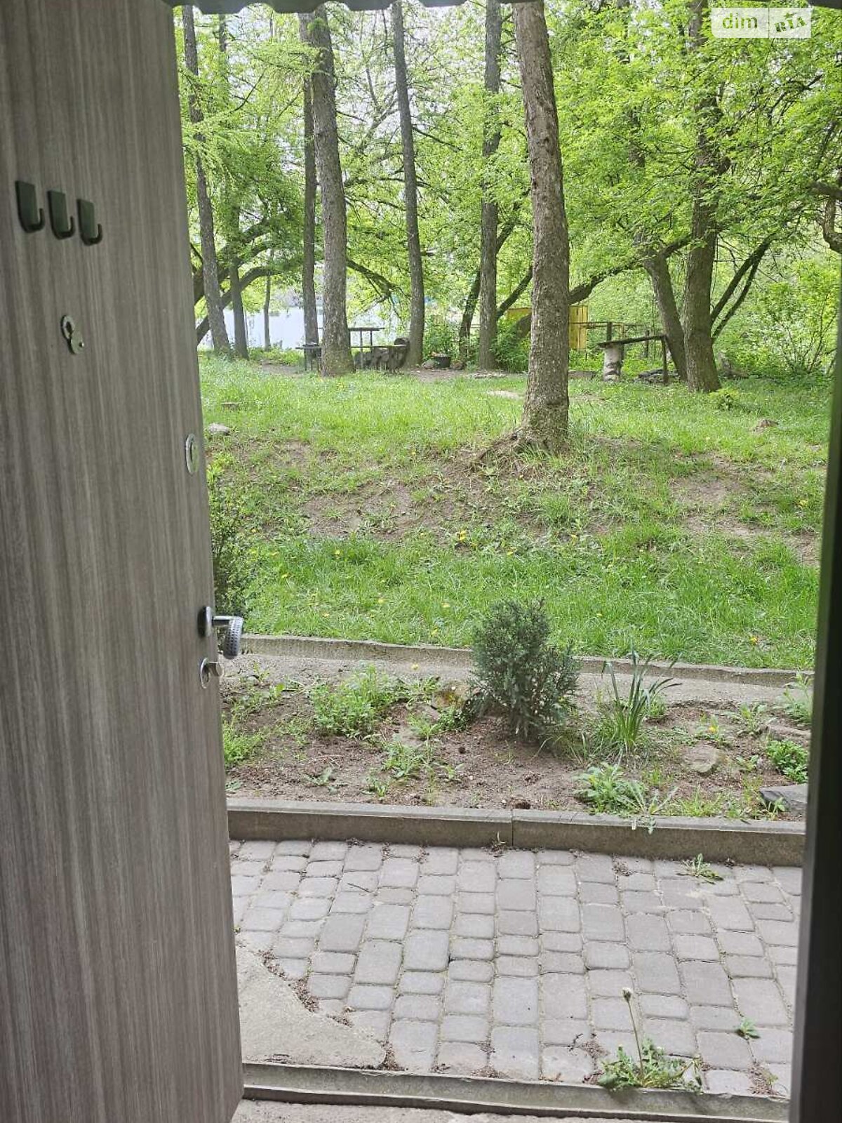 трехкомнатная квартира в Тернополе, район Бакаиха, на ул. Черновецкая 67 в аренду на долгий срок помесячно фото 1
