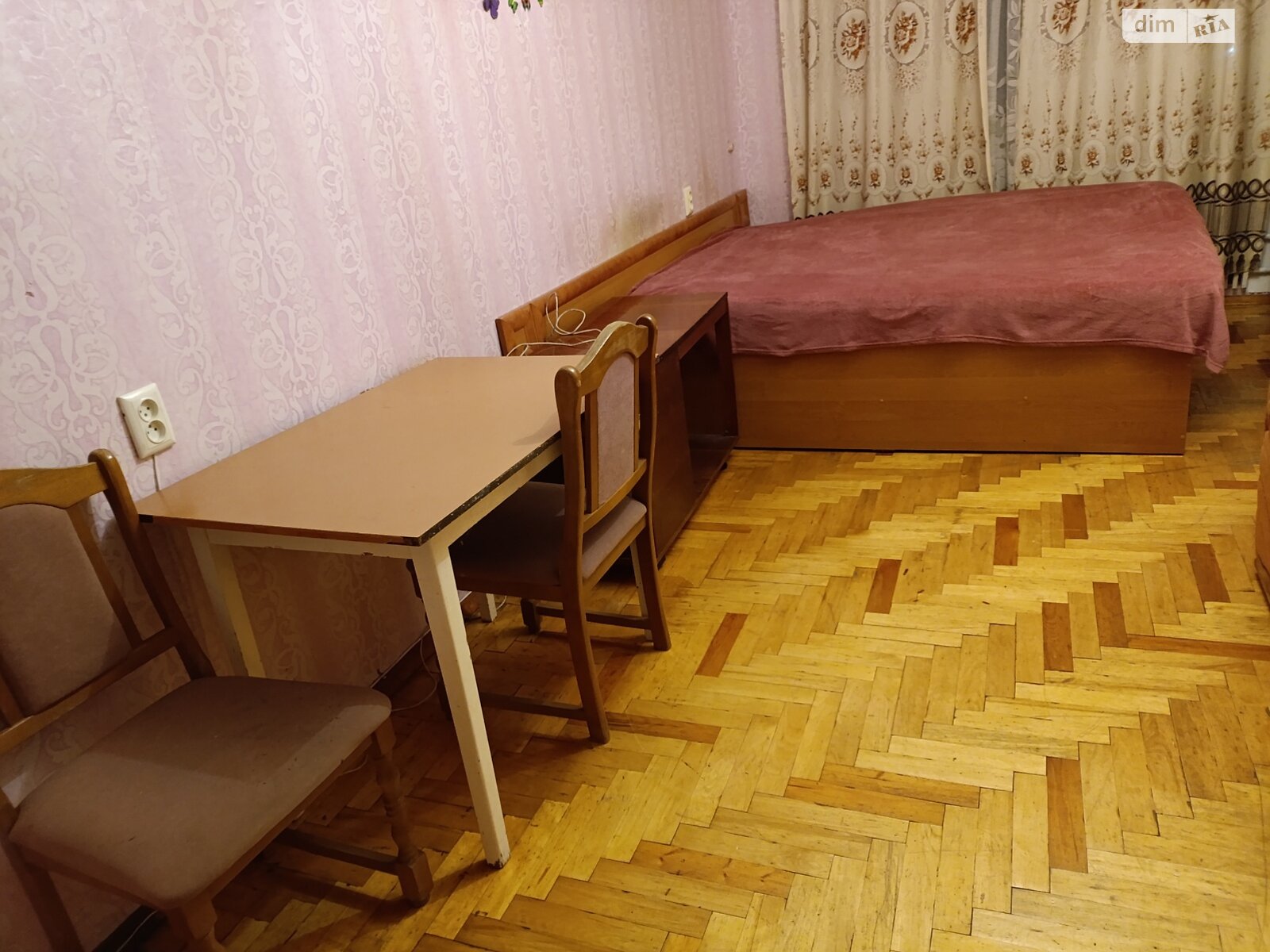 однокімнатна квартира з меблями в Тернополі, район Бам, на вул. 15-го Квітня в довготривалу оренду помісячно фото 1