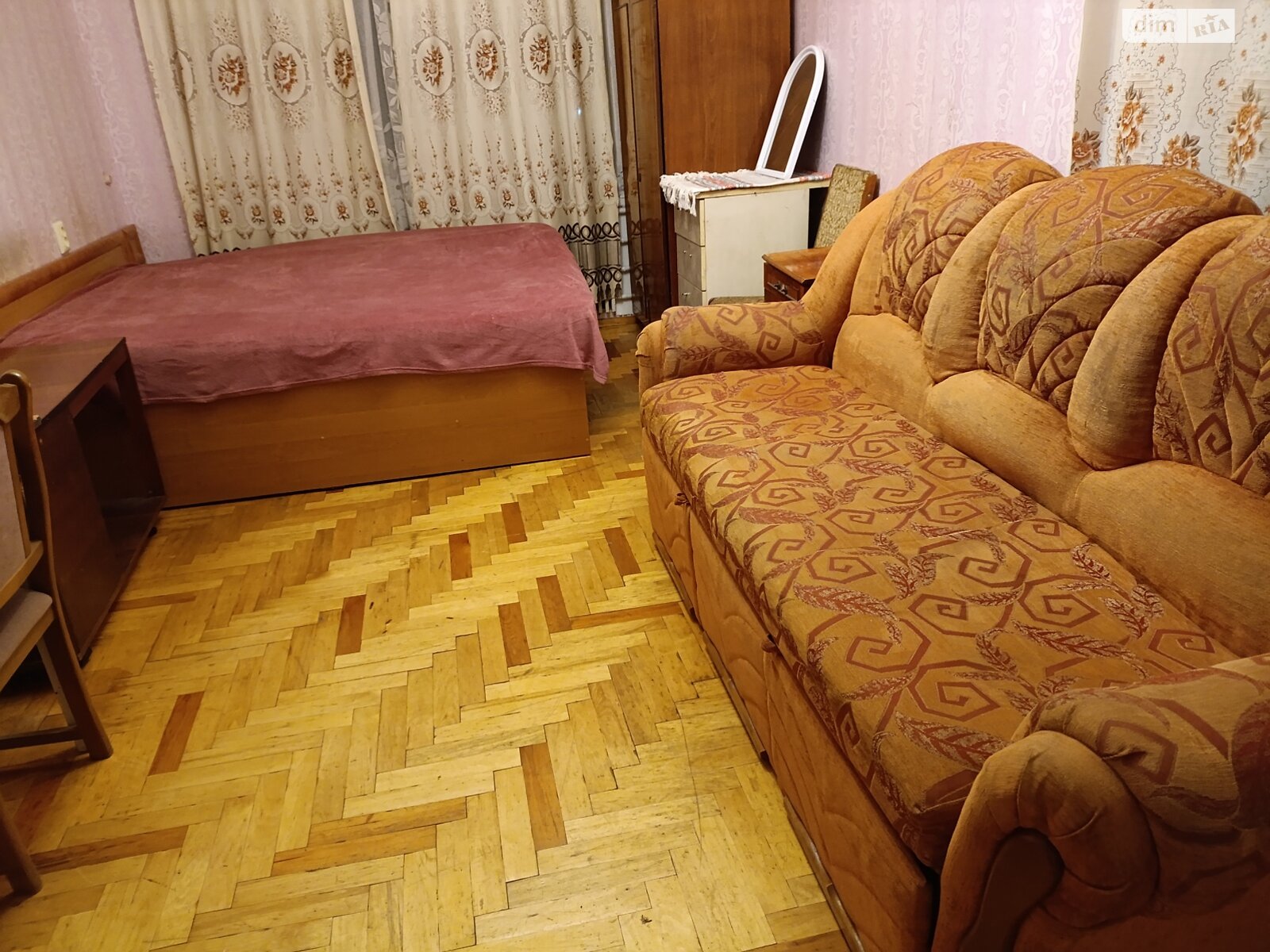 однокімнатна квартира з меблями в Тернополі, район Бам, на вул. 15-го Квітня в довготривалу оренду помісячно фото 1