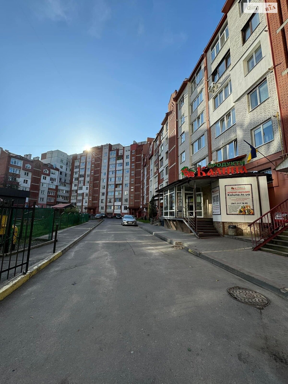 трехкомнатная квартира в Тернополе, район Бам, на ул. Бойчуков Братьев в аренду на долгий срок помесячно фото 1 трехкомнатная квартира в Тернополе, район Бам, на ул. Бойчуков Братьев в аренду на долгий срок помесячно фото 1