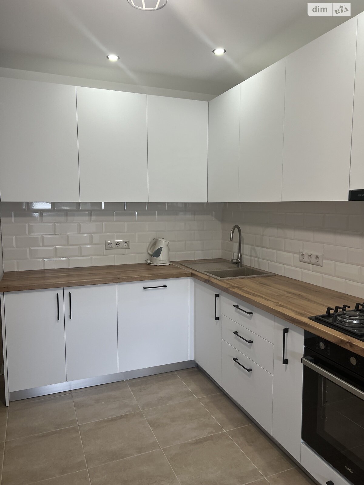 двухкомнатная квартира в Тернополе, район Бам, на ул. Галицкая в аренду на долгий срок помесячно фото 1 двухкомнатная квартира в Тернополе, район Бам, на ул. Галицкая в аренду на долгий срок помесячно фото 1