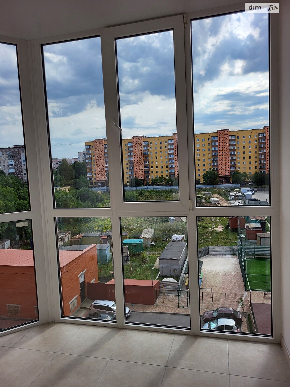 однокомнатная квартира в Тернополе, район Бам, на пер. Генерала Мирона Тарнавского в аренду на долгий срок помесячно фото 1 однокомнатная квартира в Тернополе, район Бам, на пер. Генерала Мирона Тарнавского в аренду на долгий срок помесячно фото 1