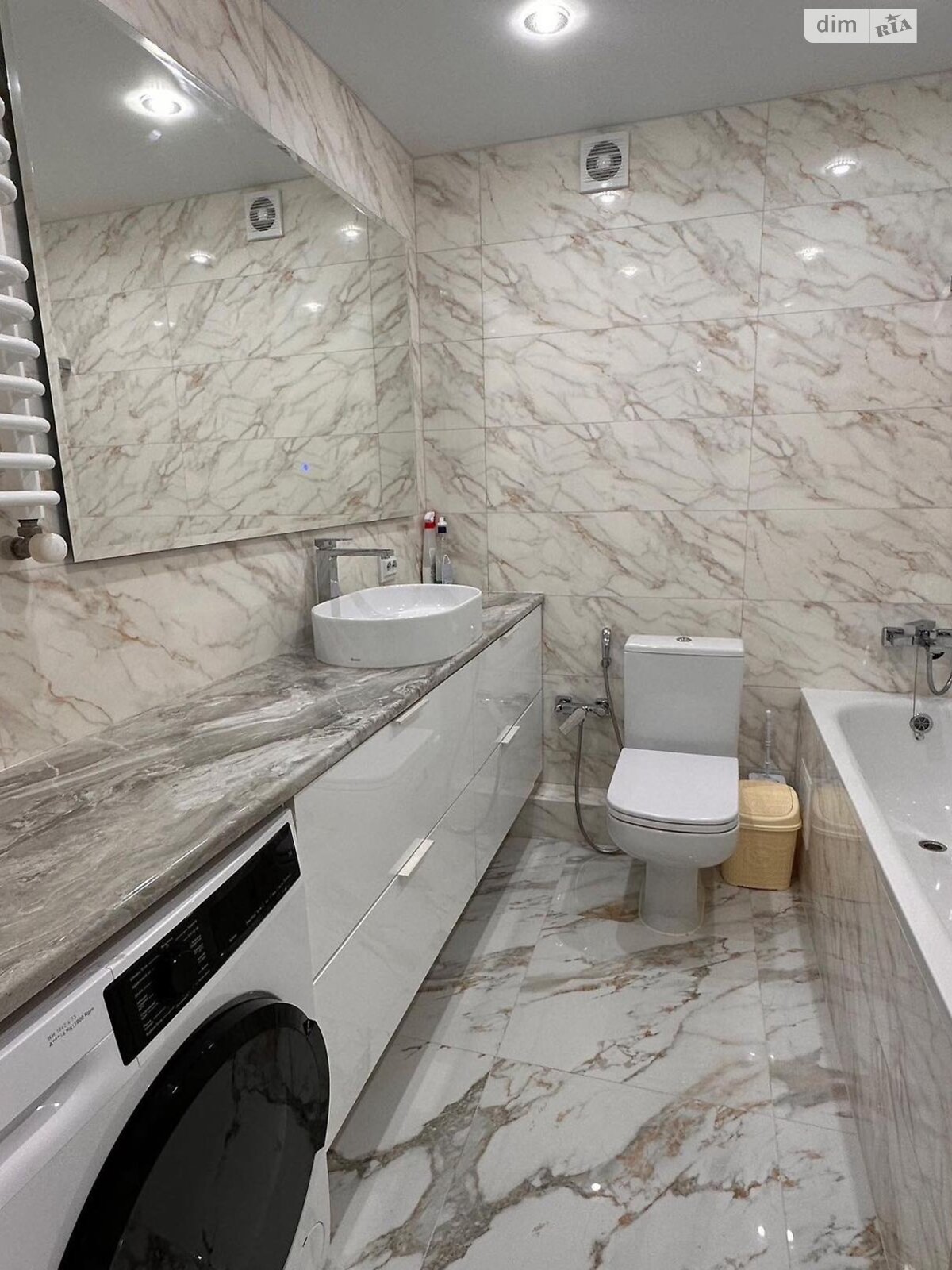 двухкомнатная квартира в Тернополе, район Бам, на пер. Генерала Мирона Тарнавского в аренду на долгий срок помесячно фото 1 двухкомнатная квартира в Тернополе, район Бам, на пер. Генерала Мирона Тарнавского в аренду на долгий срок помесячно фото 1