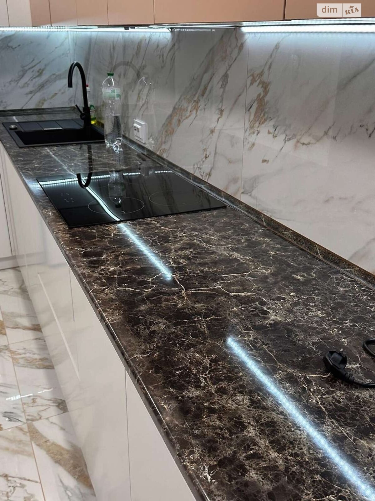 двухкомнатная квартира в Тернополе, район Бам, на пер. Генерала Мирона Тарнавского в аренду на долгий срок помесячно фото 1 двухкомнатная квартира в Тернополе, район Бам, на пер. Генерала Мирона Тарнавского в аренду на долгий срок помесячно фото 1