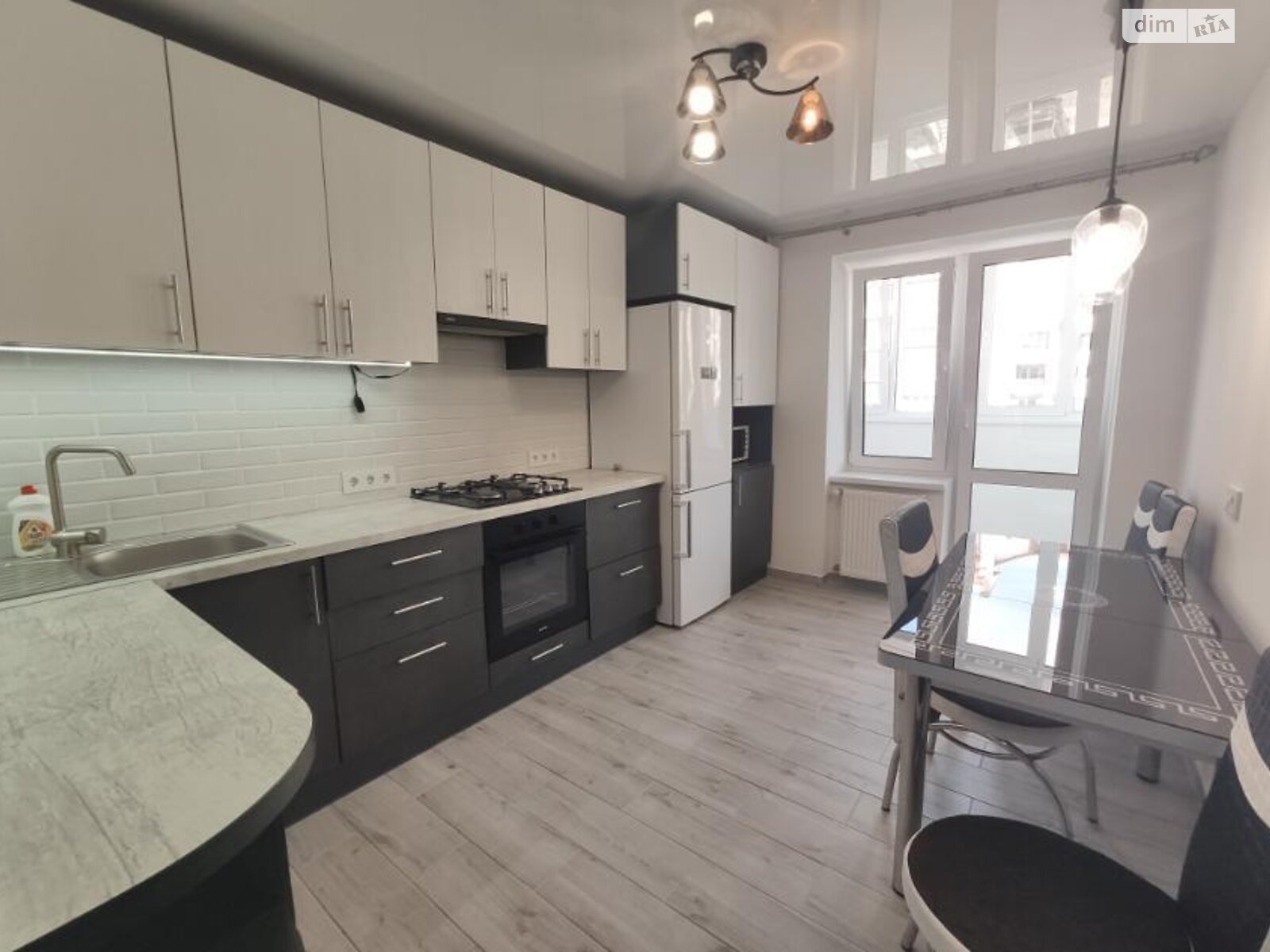 двокімнатна квартира в Тернополі, район Бам, на вул. Генерала Мирона Тарнавського в довготривалу оренду помісячно фото 1 двокімнатна квартира в Тернополі, район Бам, на вул. Генерала Мирона Тарнавського в довготривалу оренду помісячно фото 1