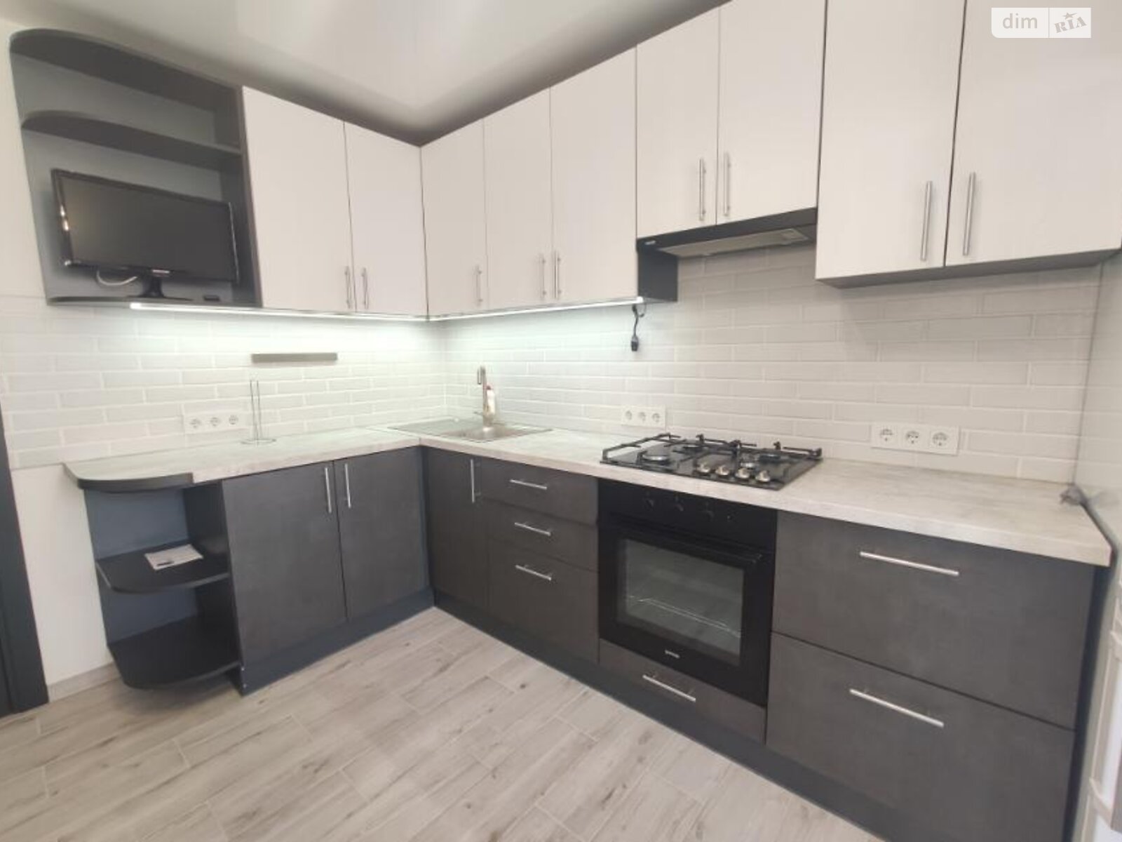 двокімнатна квартира в Тернополі, район Бам, на вул. Генерала Мирона Тарнавського в довготривалу оренду помісячно фото 1 двокімнатна квартира в Тернополі, район Бам, на вул. Генерала Мирона Тарнавського в довготривалу оренду помісячно фото 1