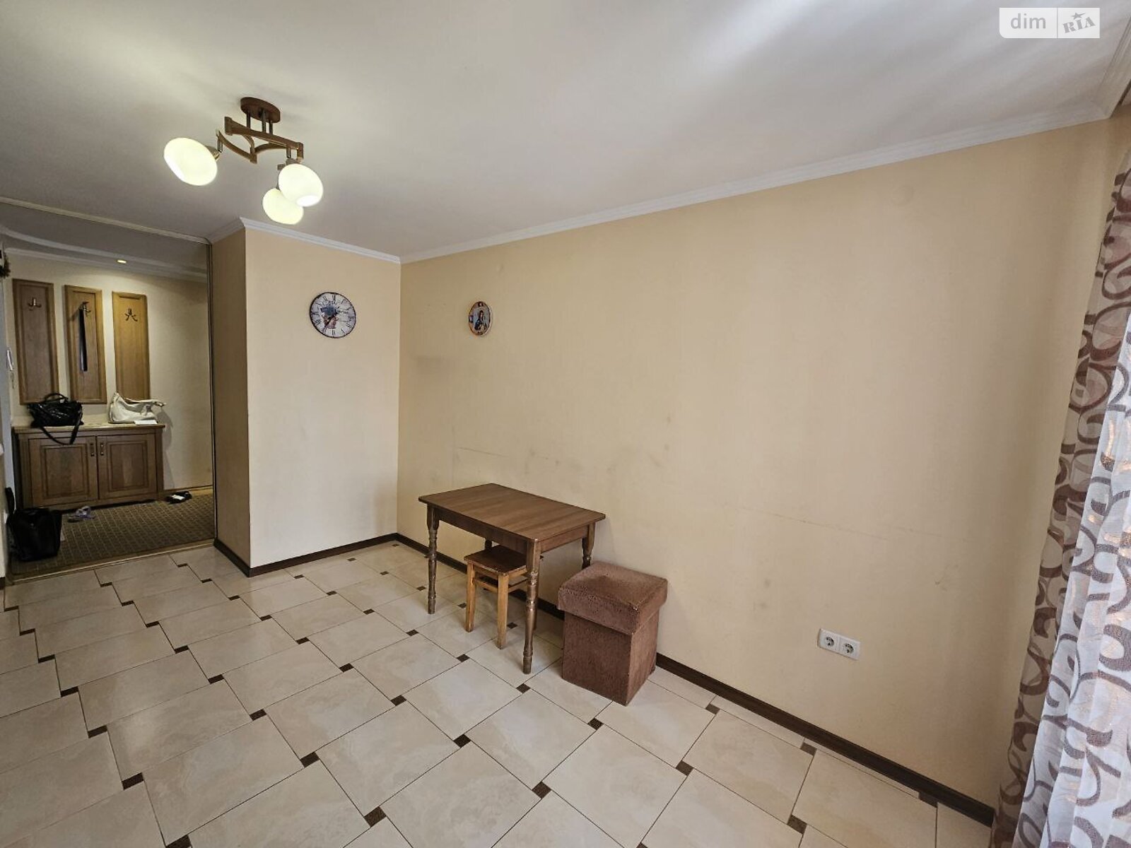 трикімнатна квартира в Тернополі, район Бам, на вул. Генерала Мирона Тарнавського в довготривалу оренду помісячно фото 1