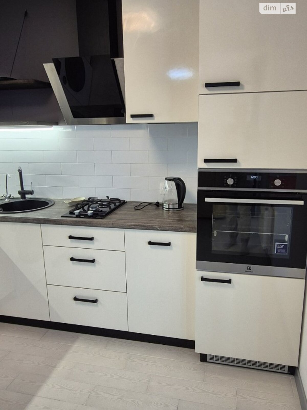 однокімнатна квартира в Тернополі, район Бам, на вул. Генерала Мирона Тарнавського в довготривалу оренду помісячно фото 1