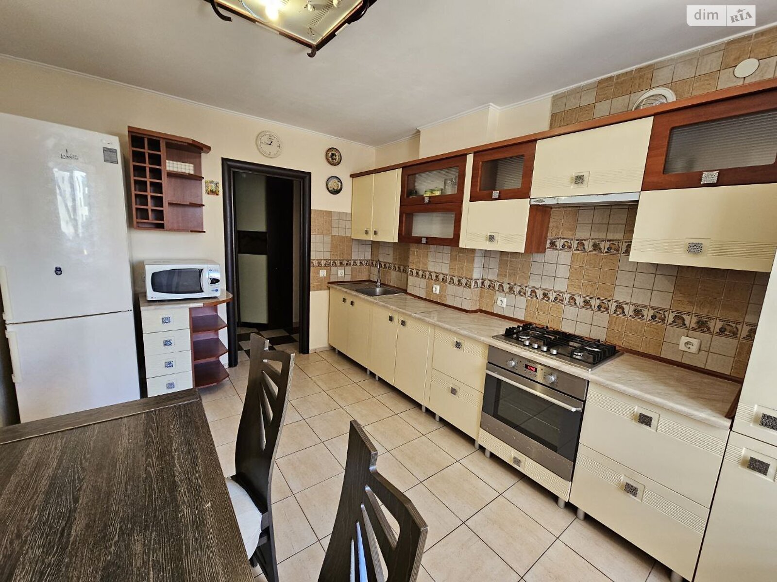 двокімнатна квартира в Тернополі, район Бам, на вул. Генерала Мирона Тарнавського в довготривалу оренду помісячно фото 1