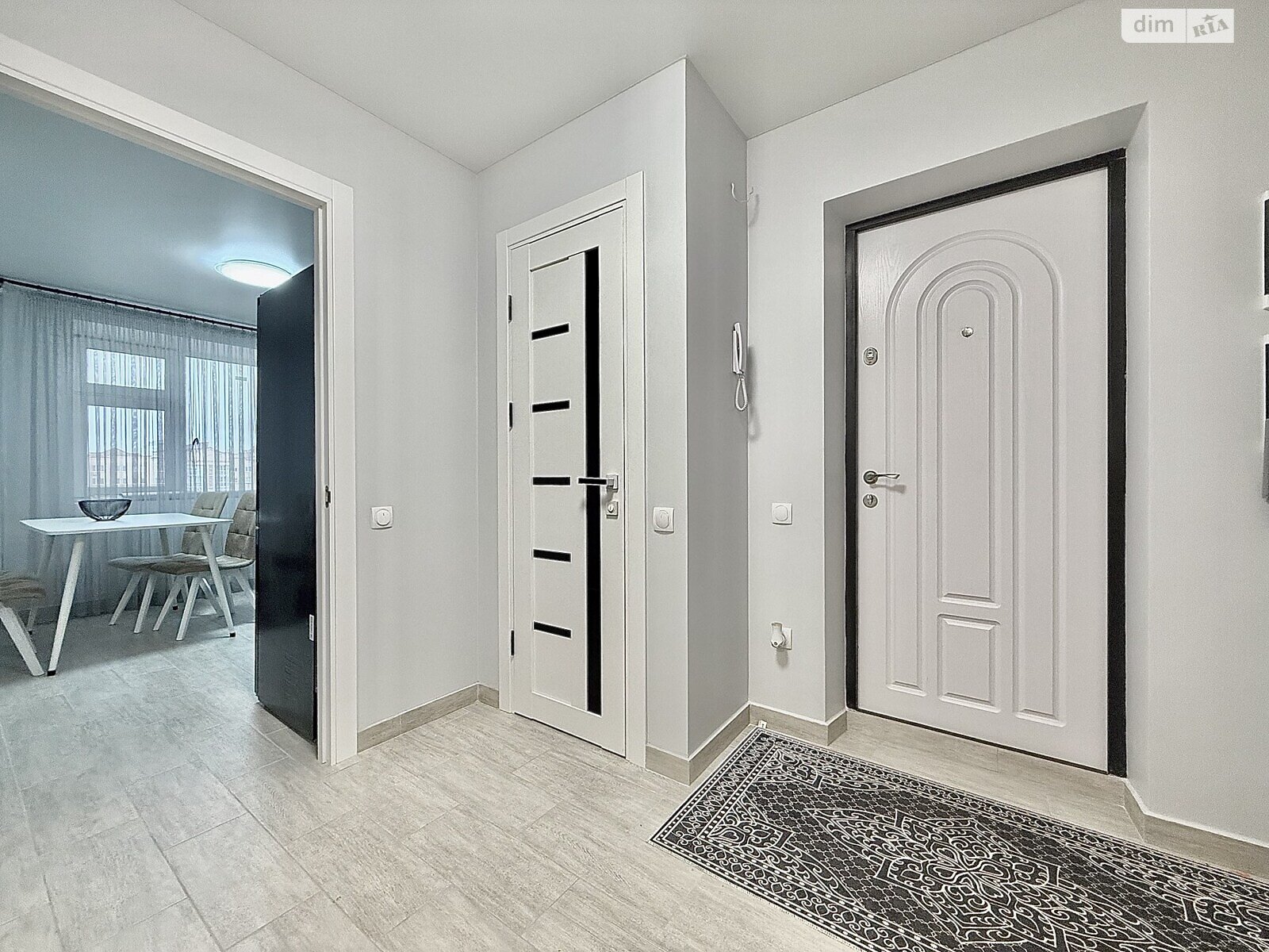 двухкомнатная квартира в Тернополе, район Бам, на ул. Генерала Мирона Тарнавского в аренду на долгий срок помесячно фото 1 двухкомнатная квартира в Тернополе, район Бам, на ул. Генерала Мирона Тарнавского в аренду на долгий срок помесячно фото 1