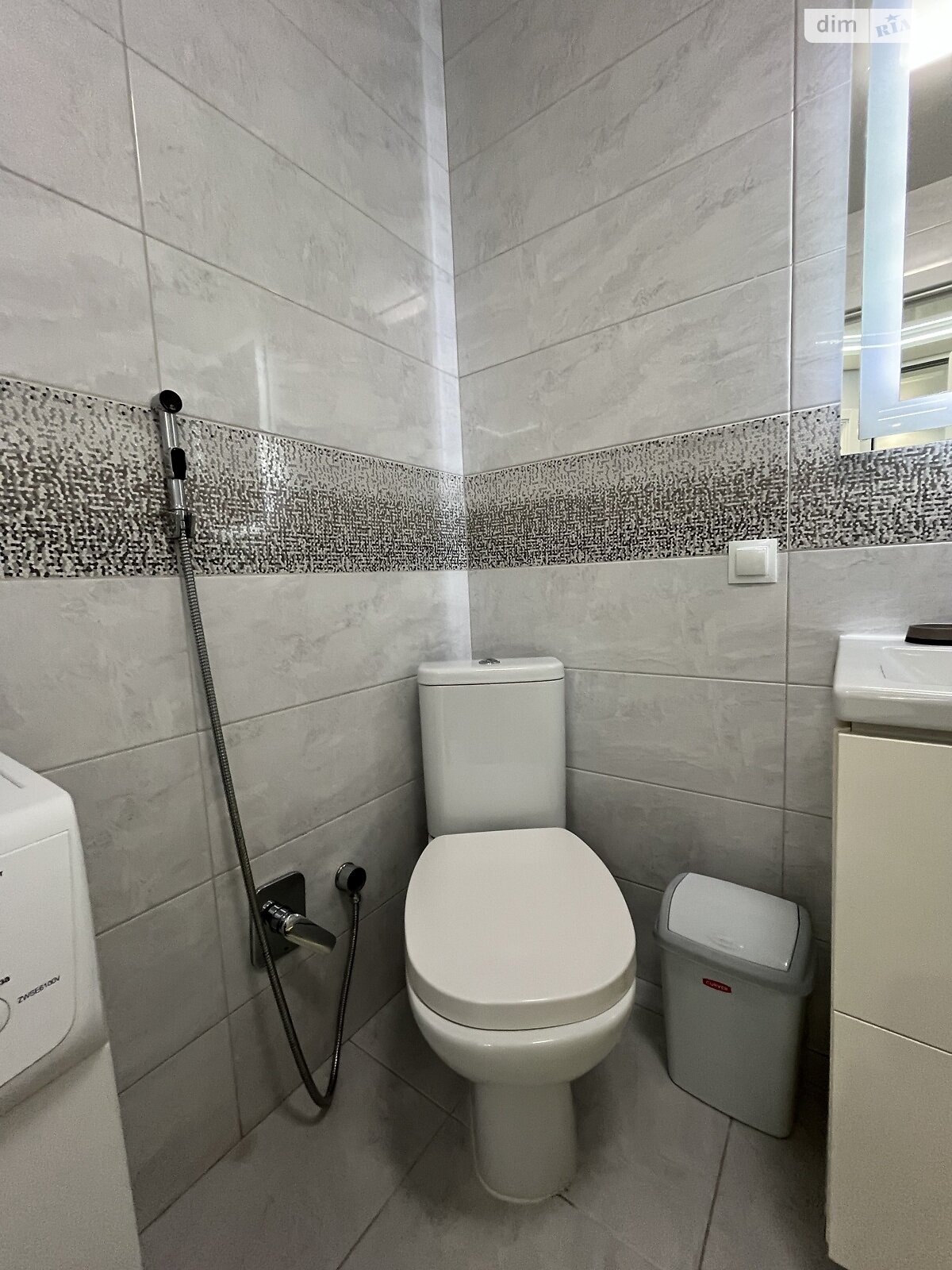 однокімнатна квартира в Тернополі, район Бам, на вул. Генерала Мирона Тарнавського 30 в довготривалу оренду помісячно фото 1 однокімнатна квартира в Тернополі, район Бам, на вул. Генерала Мирона Тарнавського 30 в довготривалу оренду помісячно фото 1