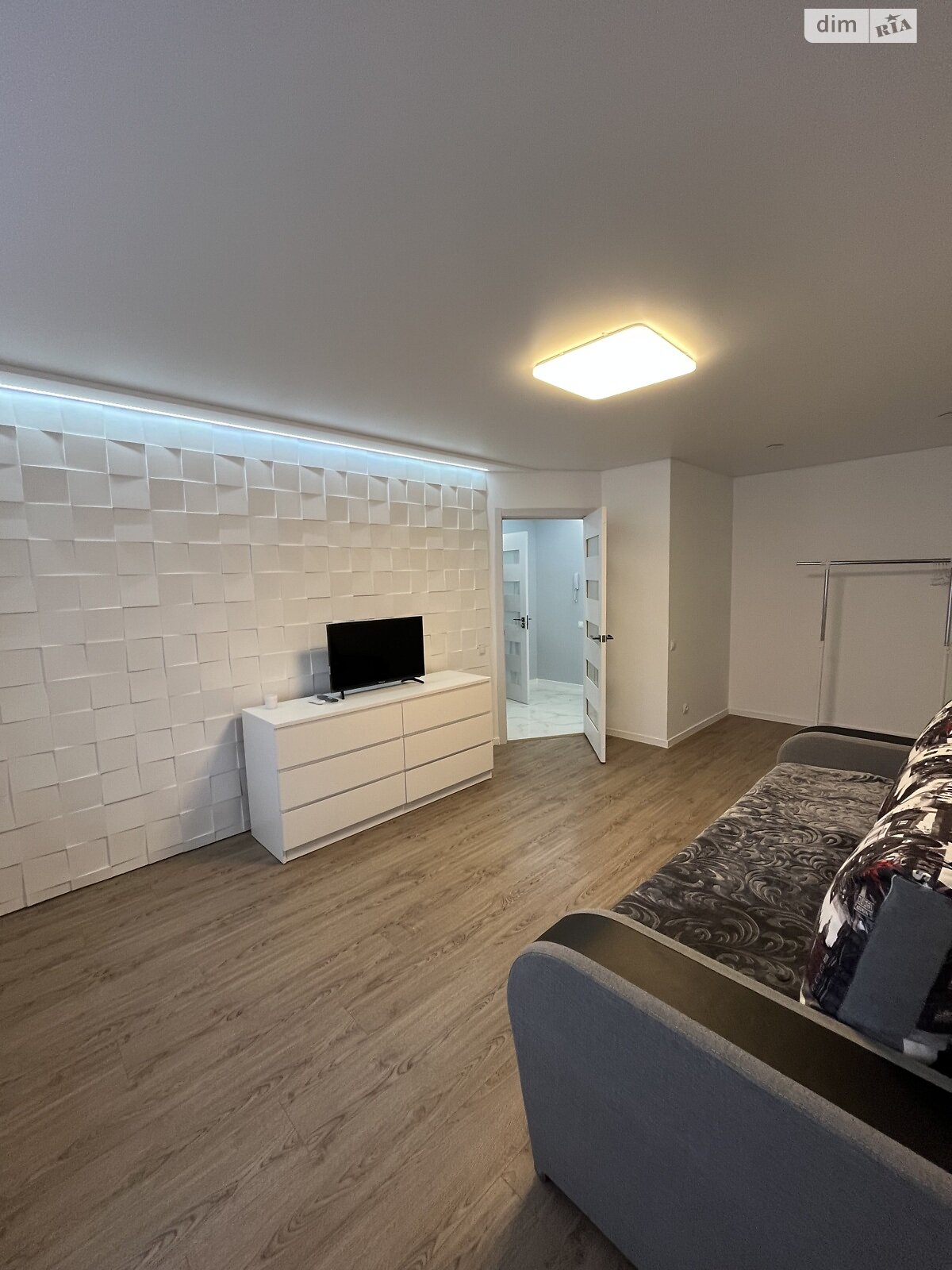 однокімнатна квартира в Тернополі, район Бам, на вул. Генерала Мирона Тарнавського 30 в довготривалу оренду помісячно фото 1 однокімнатна квартира в Тернополі, район Бам, на вул. Генерала Мирона Тарнавського 30 в довготривалу оренду помісячно фото 1