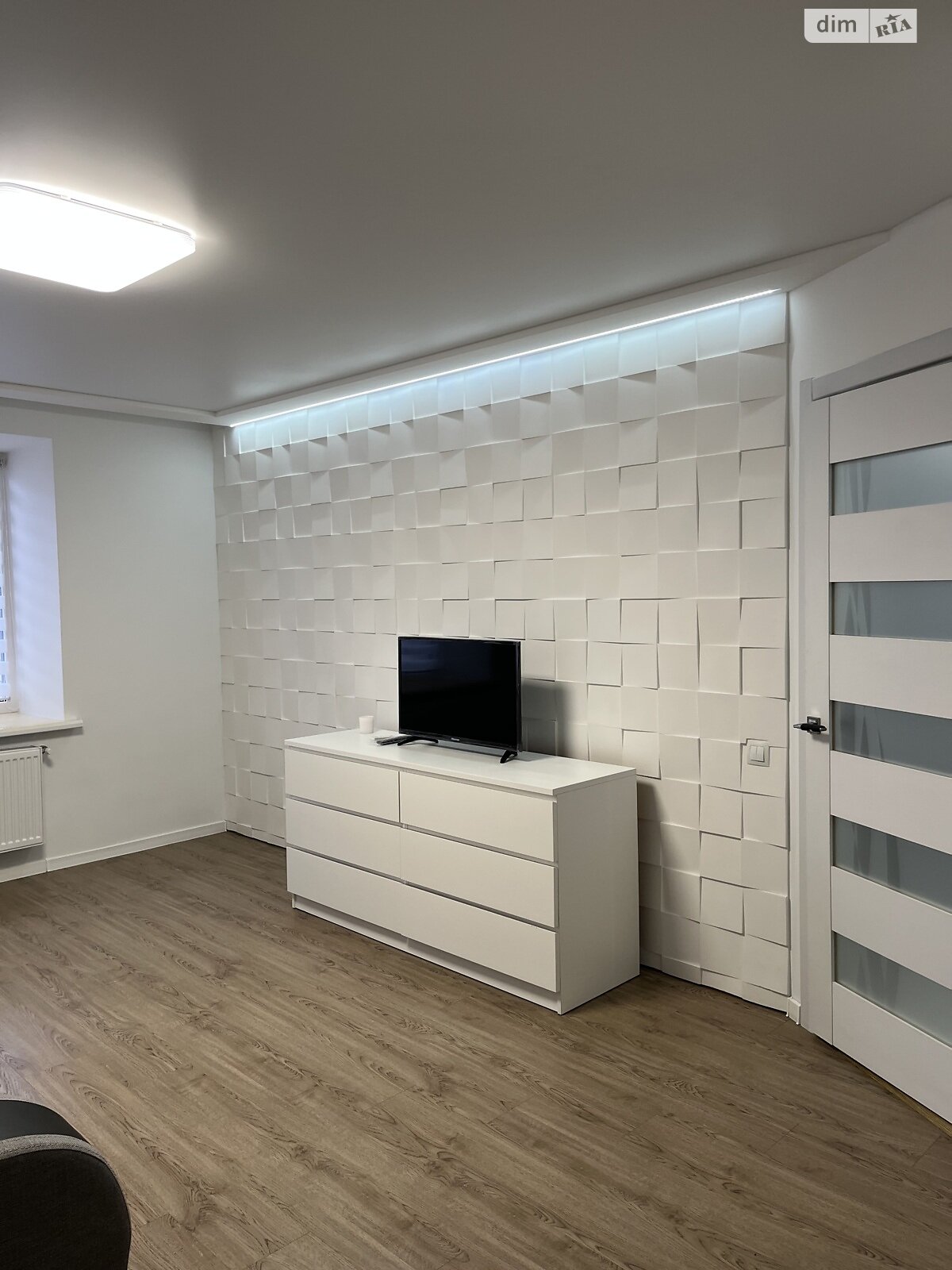 однокімнатна квартира в Тернополі, район Бам, на вул. Генерала Мирона Тарнавського 30 в довготривалу оренду помісячно фото 1 однокімнатна квартира в Тернополі, район Бам, на вул. Генерала Мирона Тарнавського 30 в довготривалу оренду помісячно фото 1